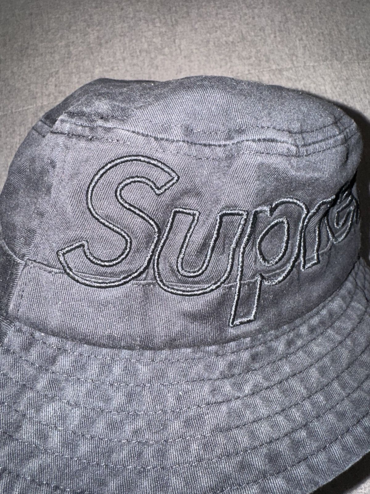 Supreme Outline Crusher Bucket Hat
