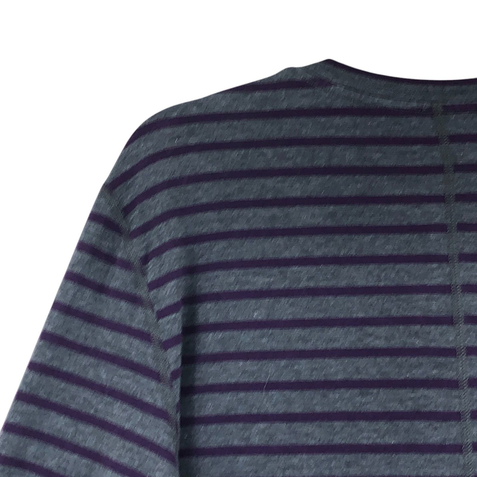 Lululemon Lululemon Size L Shirt Henley Long Sleeve Stripe Gray Purple Size US L / EU 52-54 / 3 - 13 Thumbnail