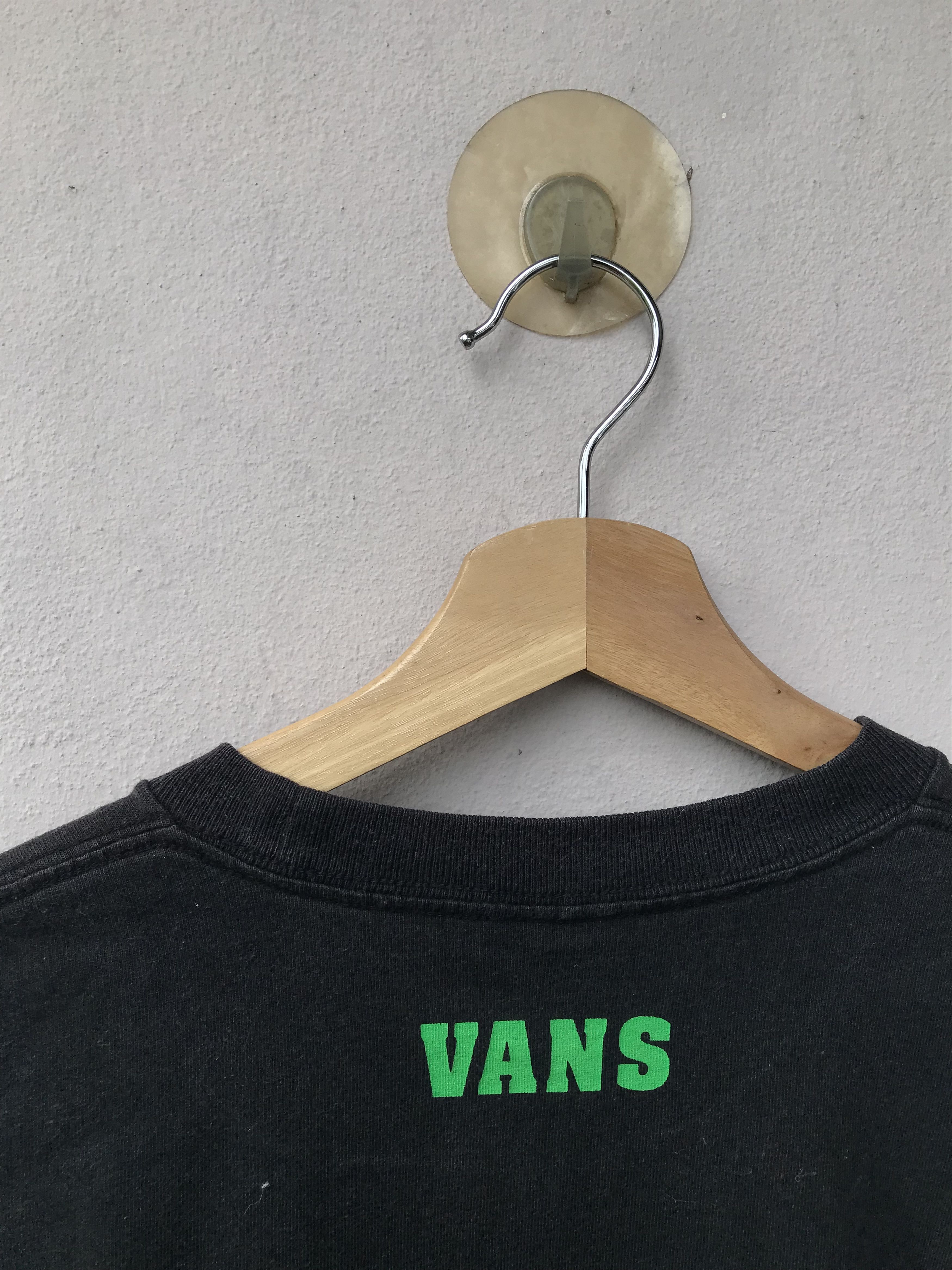 Vans Vintage Distressed Vans U.S.A Tee skateboarding Size US M / EU 48-50 / 2 - 8 Thumbnail