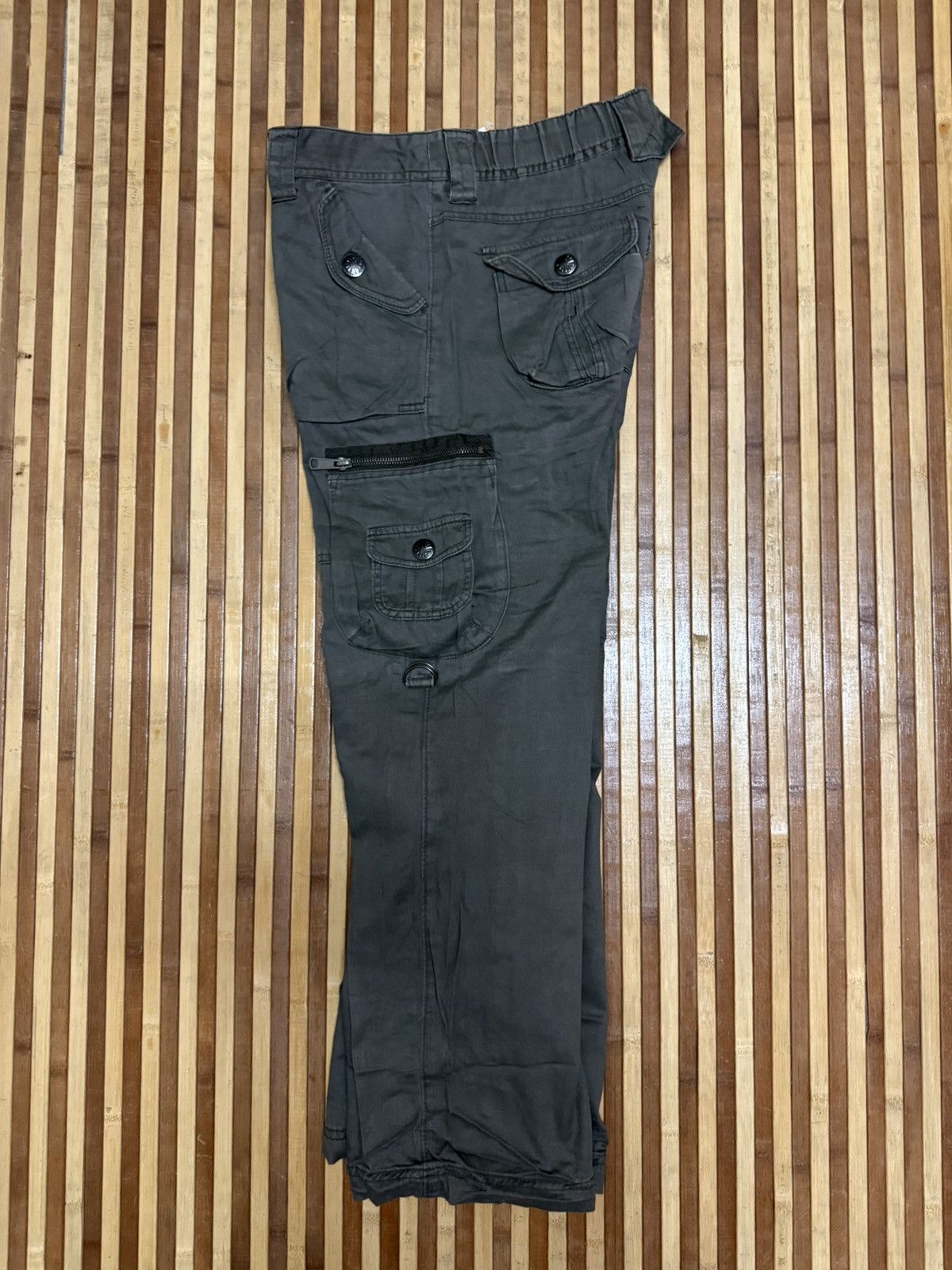 Japanese Brand Japanese brand Cargo Pants / Streetwear / Utility Pants W31 Size US 30 / EU 46 - 9 Thumbnail