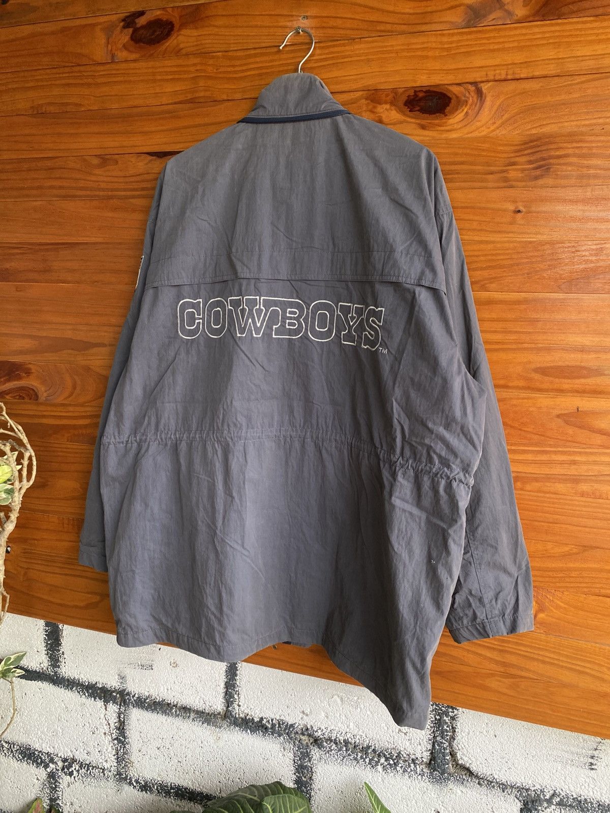 NFL Vintage NFL Dallas Cowboys Gray Jacket – Official Licensed Size US L / EU 52-54 / 3 - 12 Thumbnail