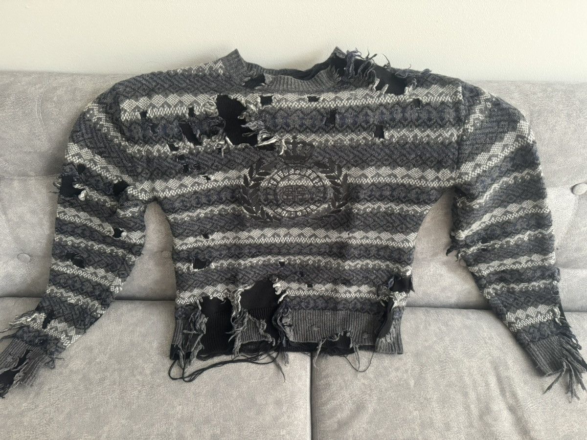 Balenciaga Balenciaga destroyed sweater Size US S / EU 44-46 / 1 - 1 Thumbnail