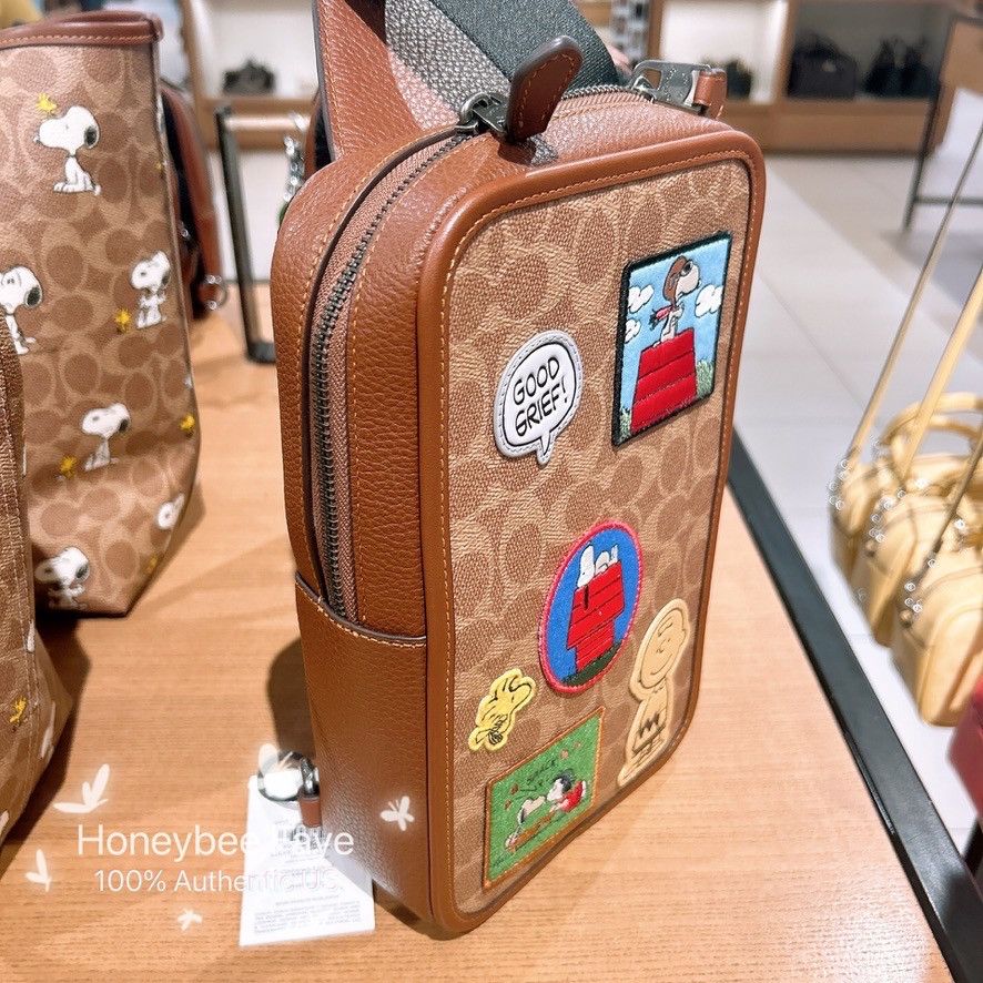 Coach Coach X Peanuts Sullivan Pack With Patches CBI43 Size ONE SIZE - 2 Thumbnail