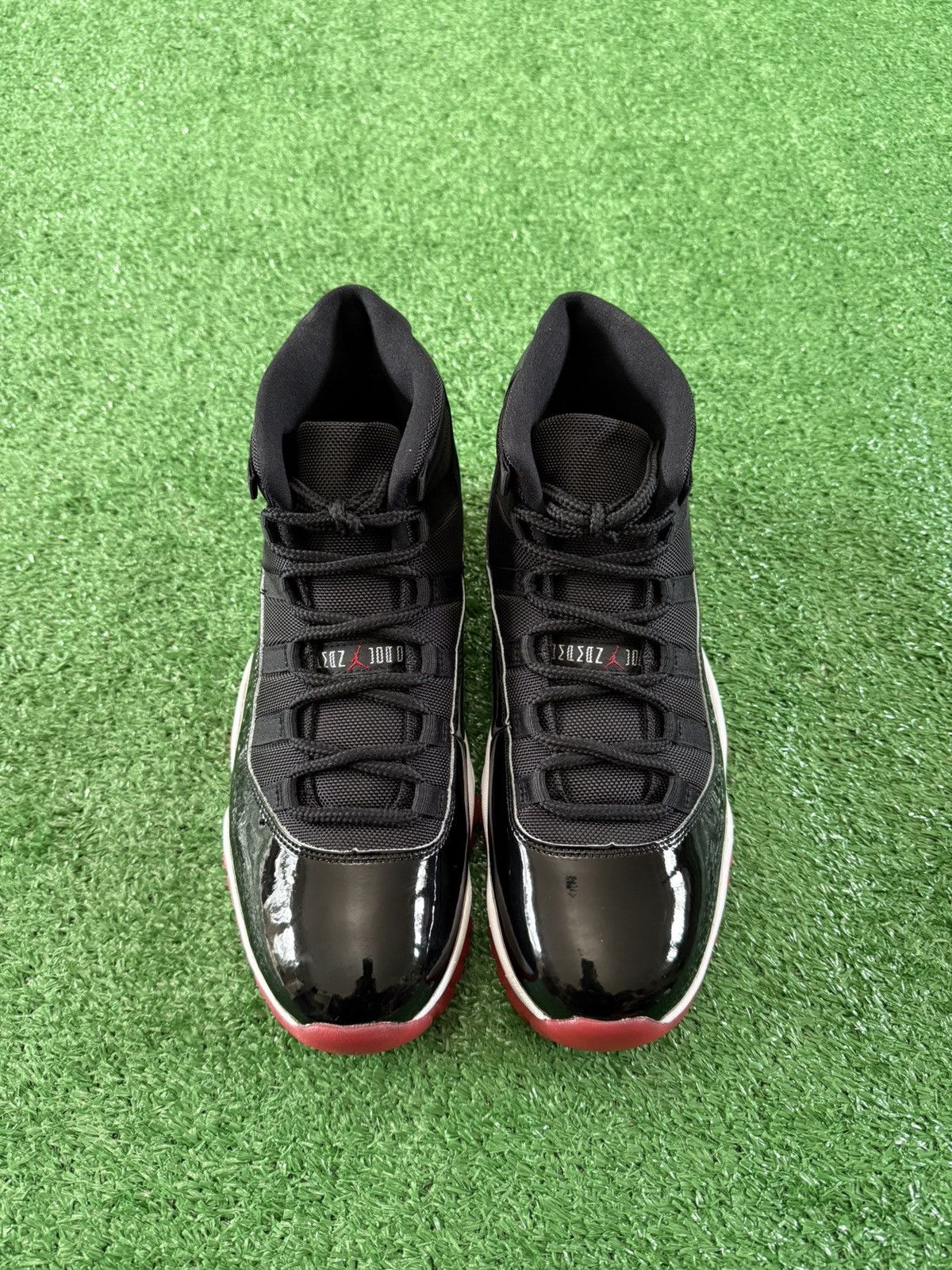 Jordan Brand Nike Air Jordan 11 Retro Bred Size US 11.5 / EU 44-45 - 2 Thumbnail