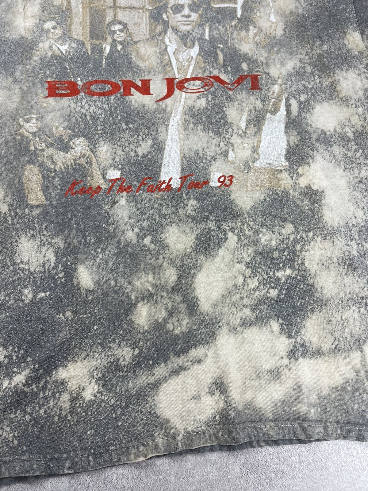 Vintage Vintage Bon Jovi Keep The Faith Tour 93 T-Shirt Size XXL Size US XXL / EU 58 / 5 - 2 Thumbnail