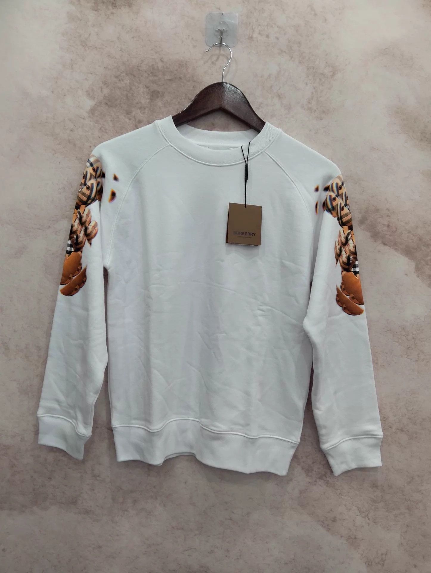 Burberry Burberry Kaleido Teddy Bear Print Sweatshirt 14Y Size XS / US 0-2 / IT 36-38 - 1 Thumbnail