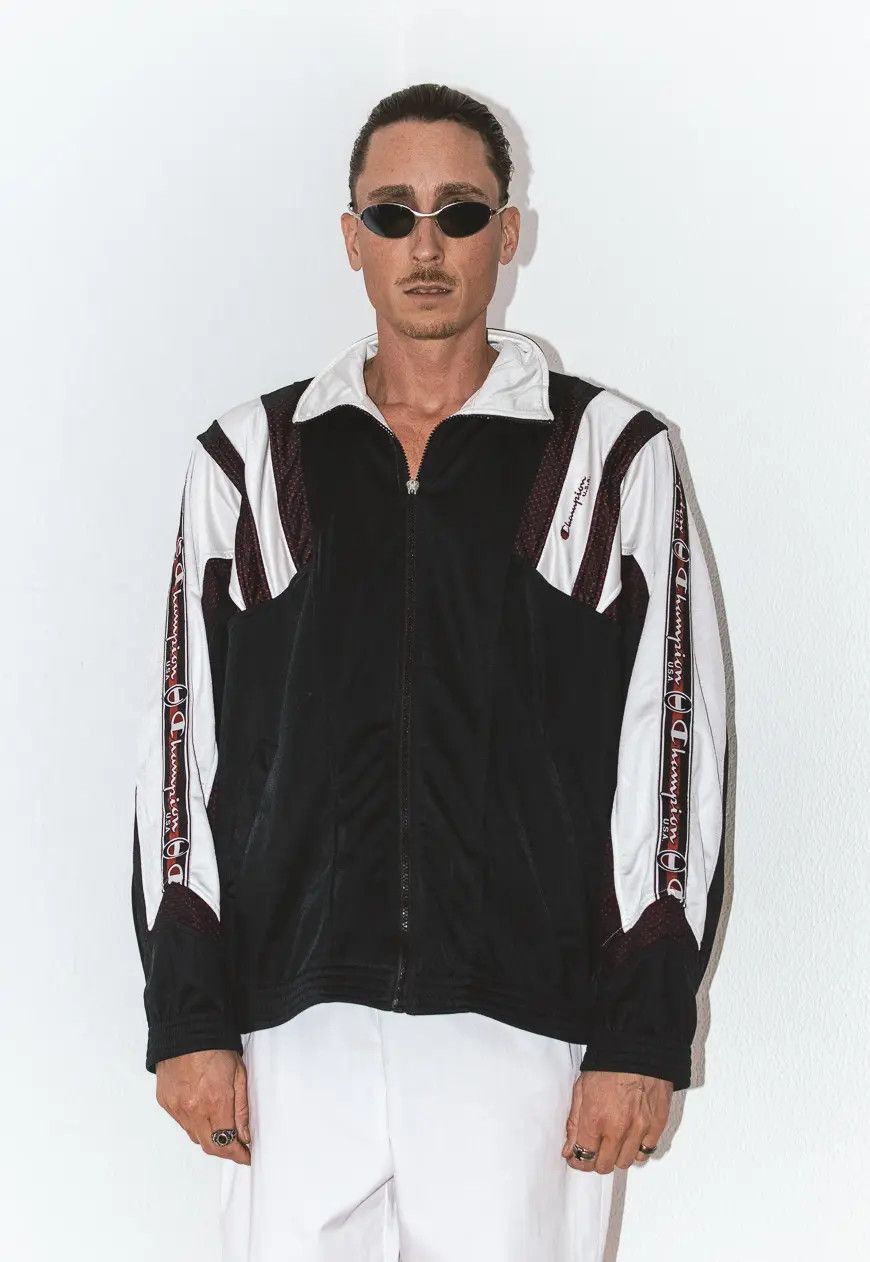 Champion × Vintage Oversized Black/Red Champion Zip Through Track Sweatshirt Size US L / EU 52-54 / 3 - 2 Thumbnail