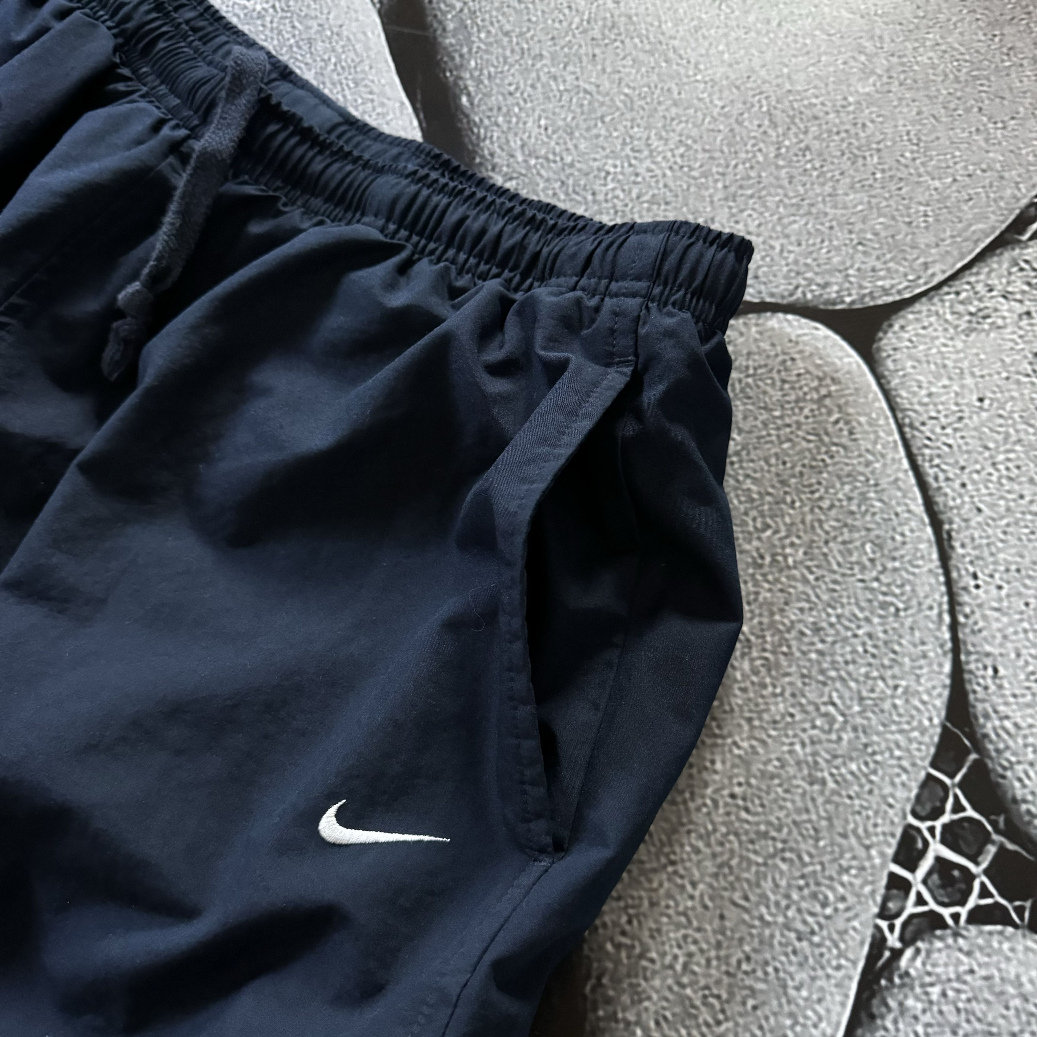 Nike NIKE VINTAGE TRACK NYLON PANTS DOUBLE SWOOSH BAGGY Size US 36 / EU 52 - 6 Thumbnail