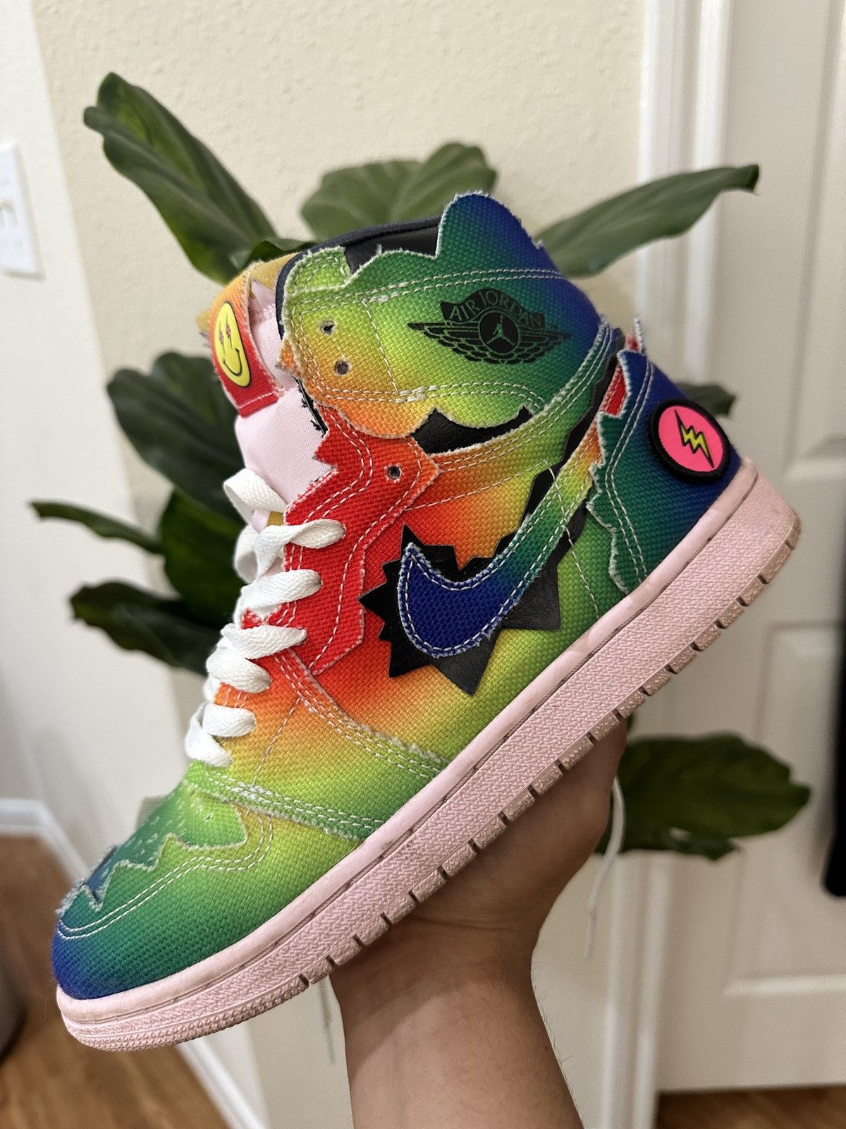 Nike J Balvin Jordan 1 Vibras y Colores | Grailed