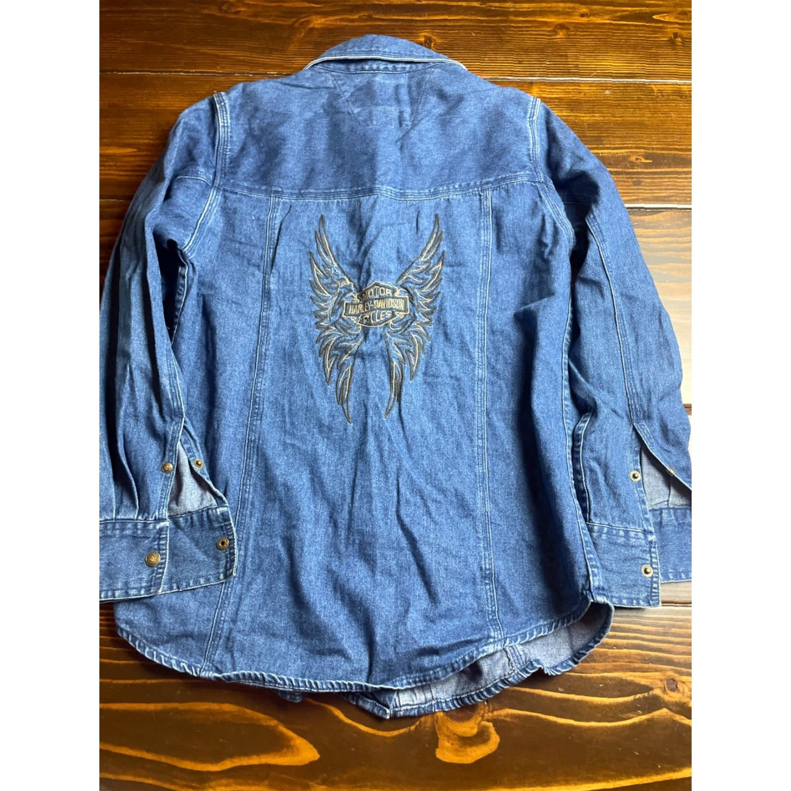 Harley Davidson Harley-Davidson Shirt Womens Small Denim Slim Fit Embroidered Button Up - Blue - Casual Size S / US 4 / IT 40 - 2 Thumbnail