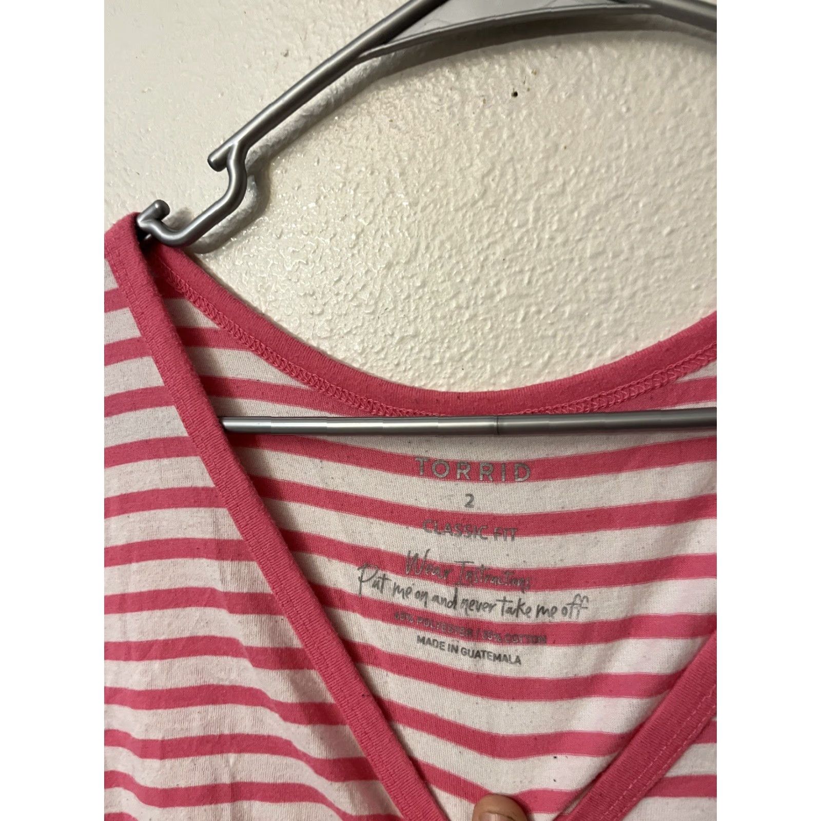 Torrid Torrid Knits Classic Fit Womens Short Sleeve Shirt Size 2X Pink Striped V Neck Size XXL / US 16-18 / IT 52-54 - 3 Thumbnail