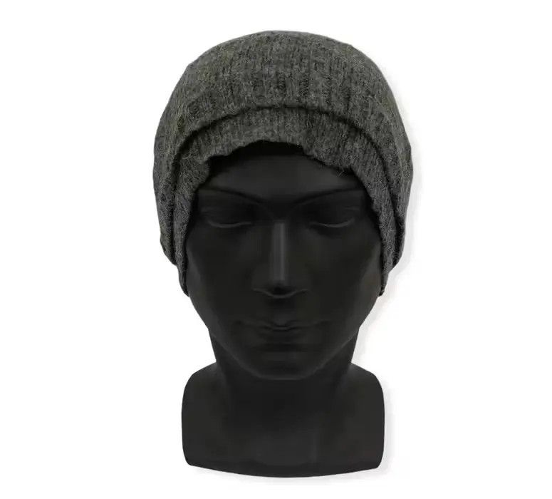 Zara Zara Plain Beanie Hat Size ONE SIZE - 1 Thumbnail