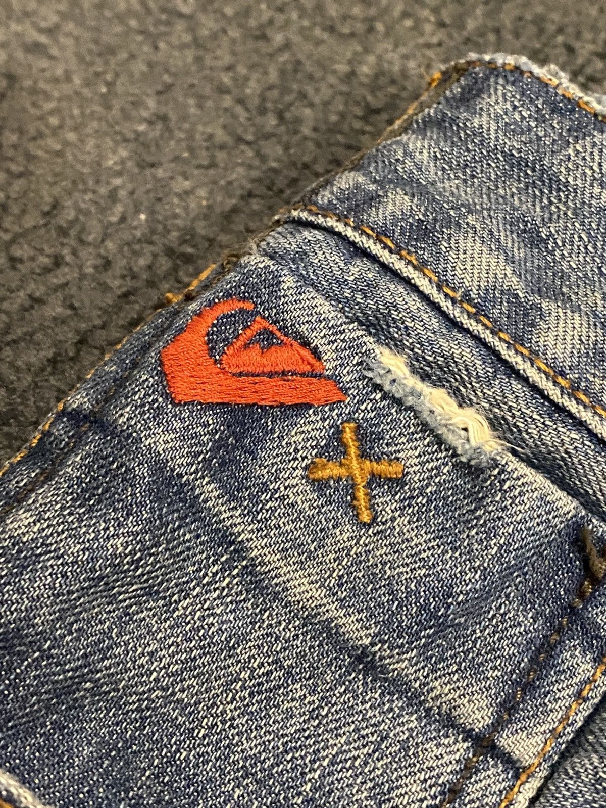 Quiksilver × Vintage VINTAGE Y2K QUICKSILVER BAGGY DENIM PANTS Size US 36 / EU 52 - 9 Thumbnail