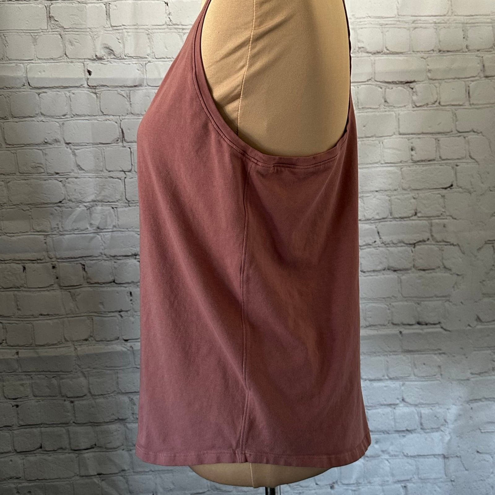 Lululemon lululemon tank top size 10 Size L / US 10 / IT 46 - 2 Thumbnail