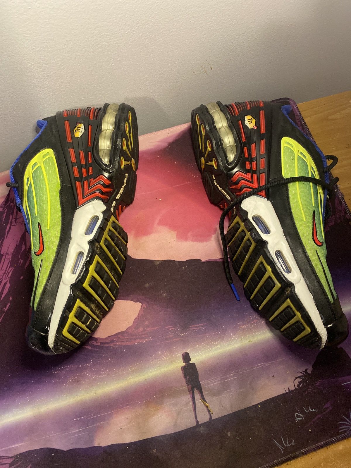 Other Nike air max plus 3 catching fire Size US 9 / EU 42 - 6 Thumbnail