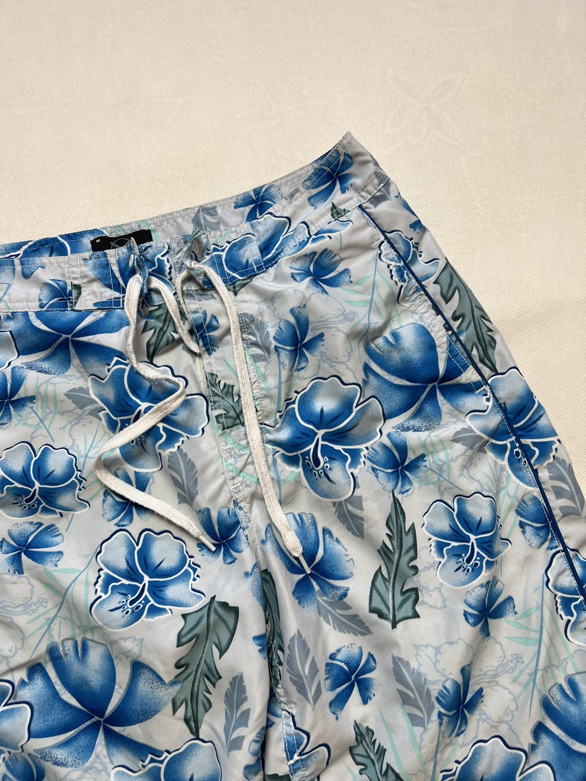 Vintage Shorts Expensive hawaiian ice flowers Size US 32 / EU 48 - 2 Thumbnail