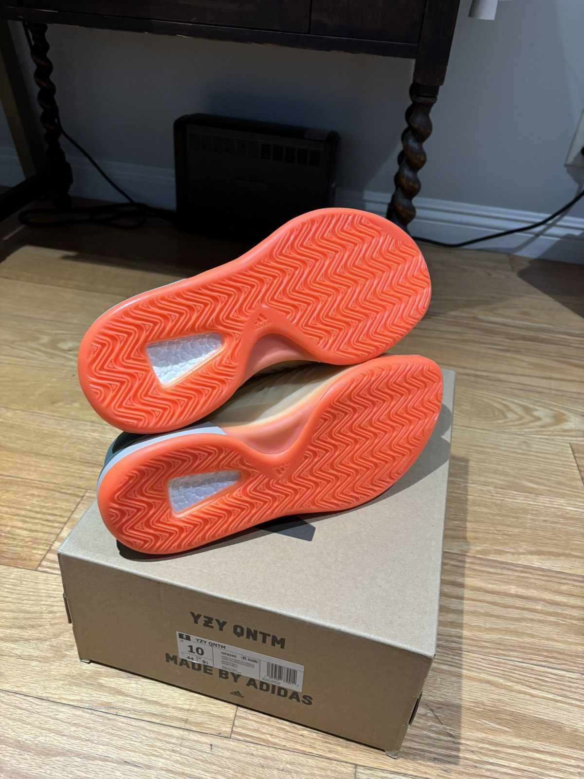 Adidas Adidas Yeezy Kanye west yzy qntm hi res coral size 10 Size US 10 / EU 43 - 6 Thumbnail