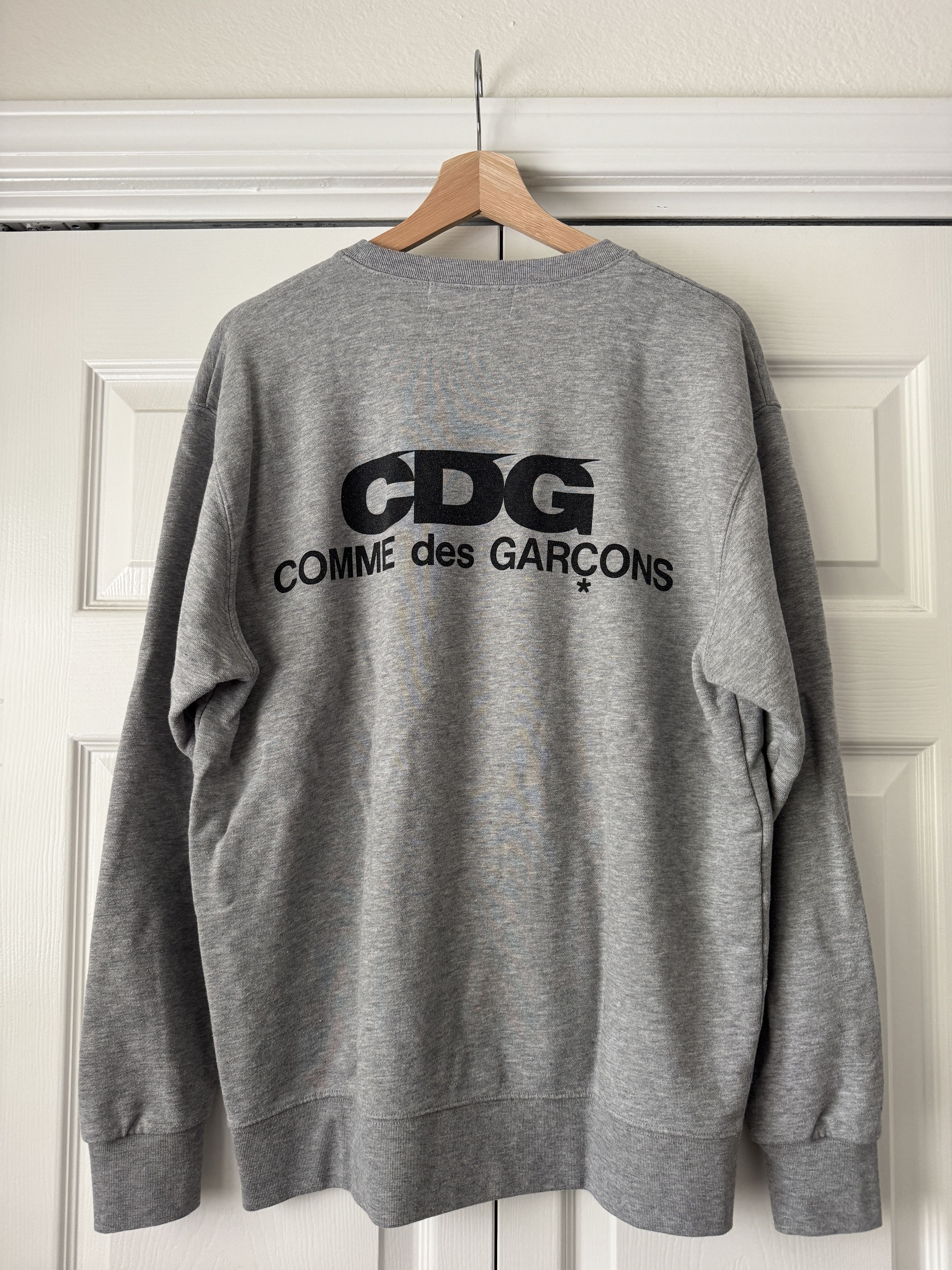 CDG グレー CDG COMME des GARCONS パッチ play-tee-AZ-T226-051-3-