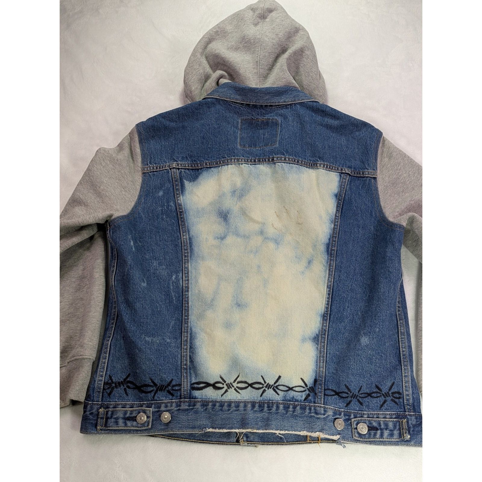 Levi's Custom Levi’s Barbed Wire Bleached Hooded Trucker Jacket L Size US L / EU 52-54 / 3 - 11 Thumbnail