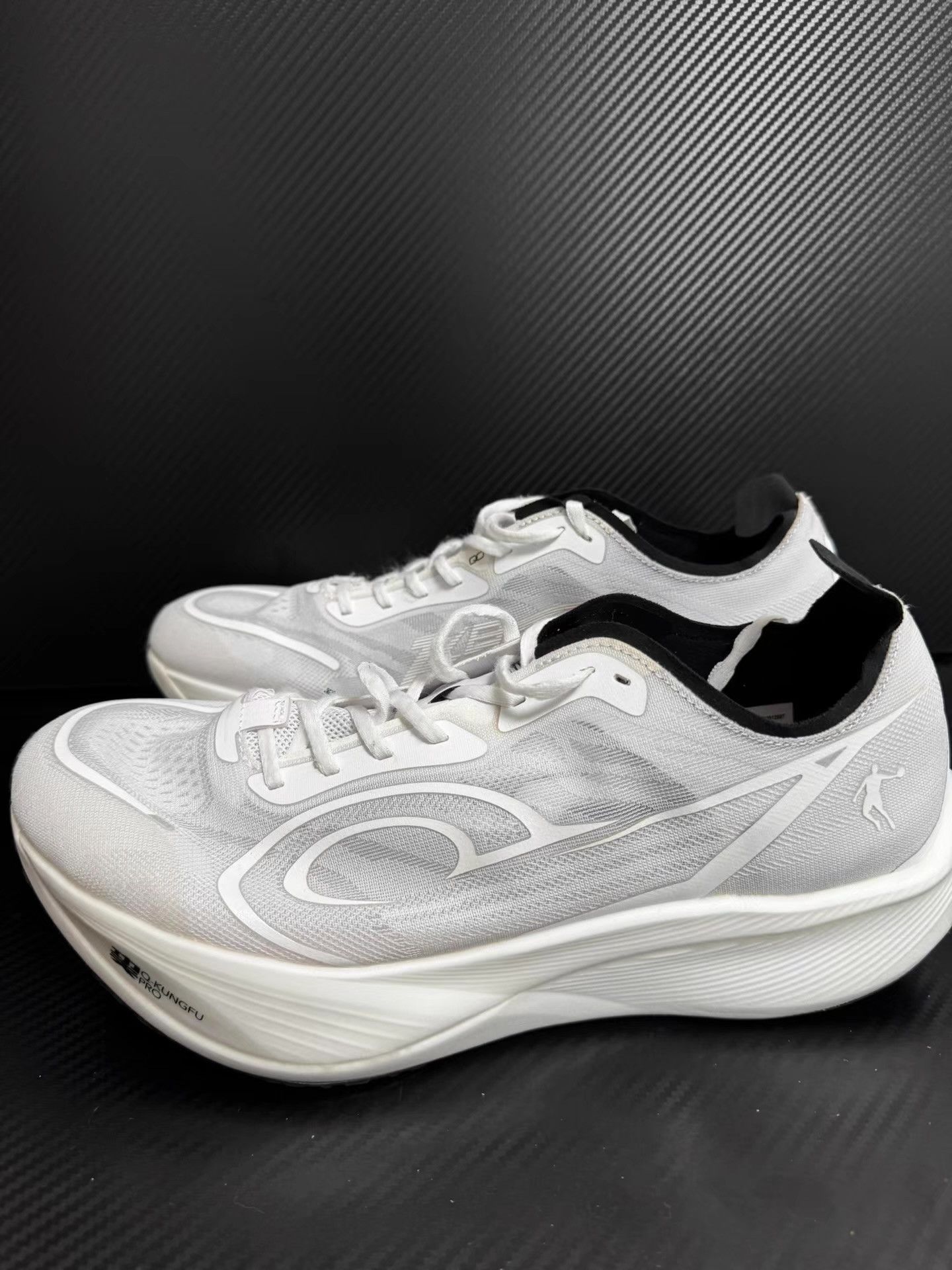 Nike Qiaodan Feiying PB 3.0 Enhanced Edition。 Q10 Size US 10.5 / EU 43-44 - 1 Thumbnail