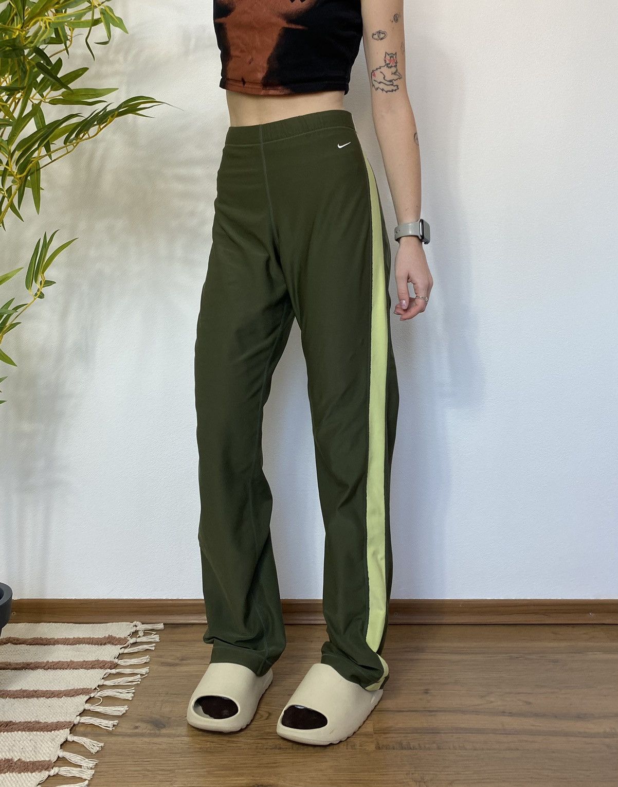 Nike VINTAGE KHAKI LEGGINGS-PANTS NIKE Size 30" / US 8 / IT 44 - 2 Thumbnail
