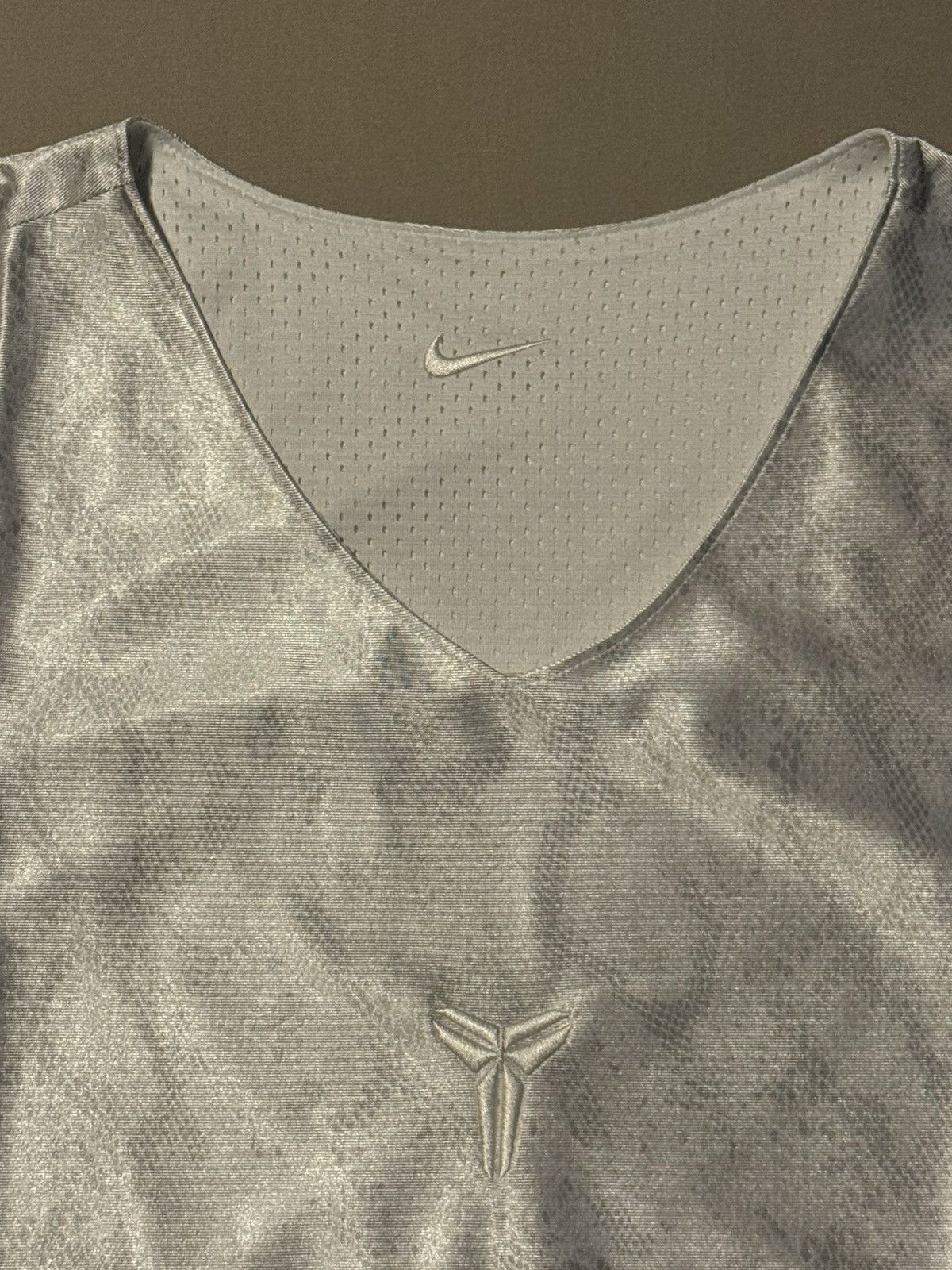 Nike Nike Kobe Bryant Halo Standard Issue Basketball Jersey BNWT Size US XL / EU 56 / 4 - 4 Thumbnail