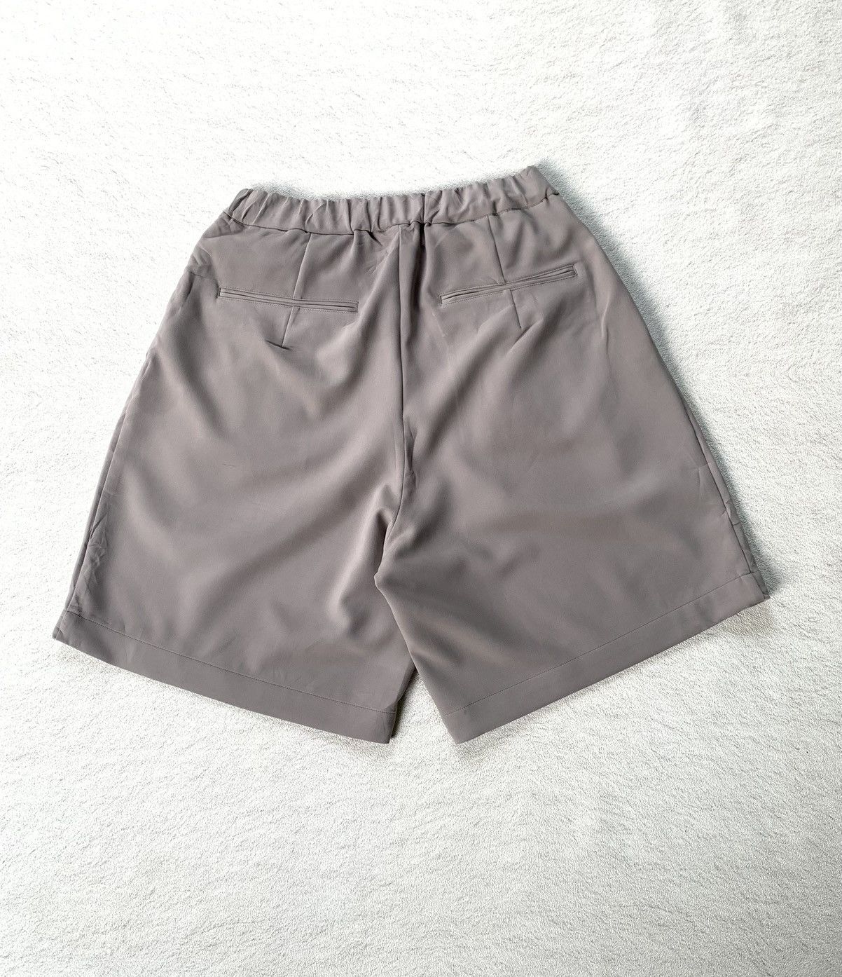 Attachment Attachment x WYM easy wide tuck short Size US 30 / EU 46 - 3 Thumbnail