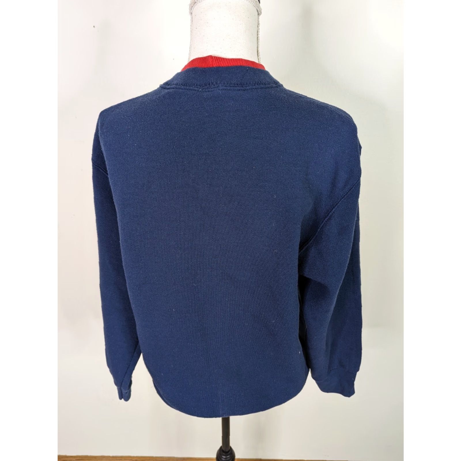 Fruit Of The Loom VINTAGE The Best Thing at Grandpa's is Grandma Sweatshirt Adult Medium Size US M / EU 48-50 / 2 - 3 Thumbnail