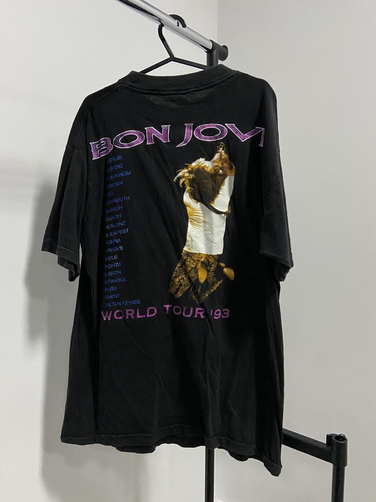 Bon Jovi × Vintage Bon Jovi T Shirt Big Print Vintage world tour '93 Size US XL / EU 56 / 4 - 2 Thumbnail