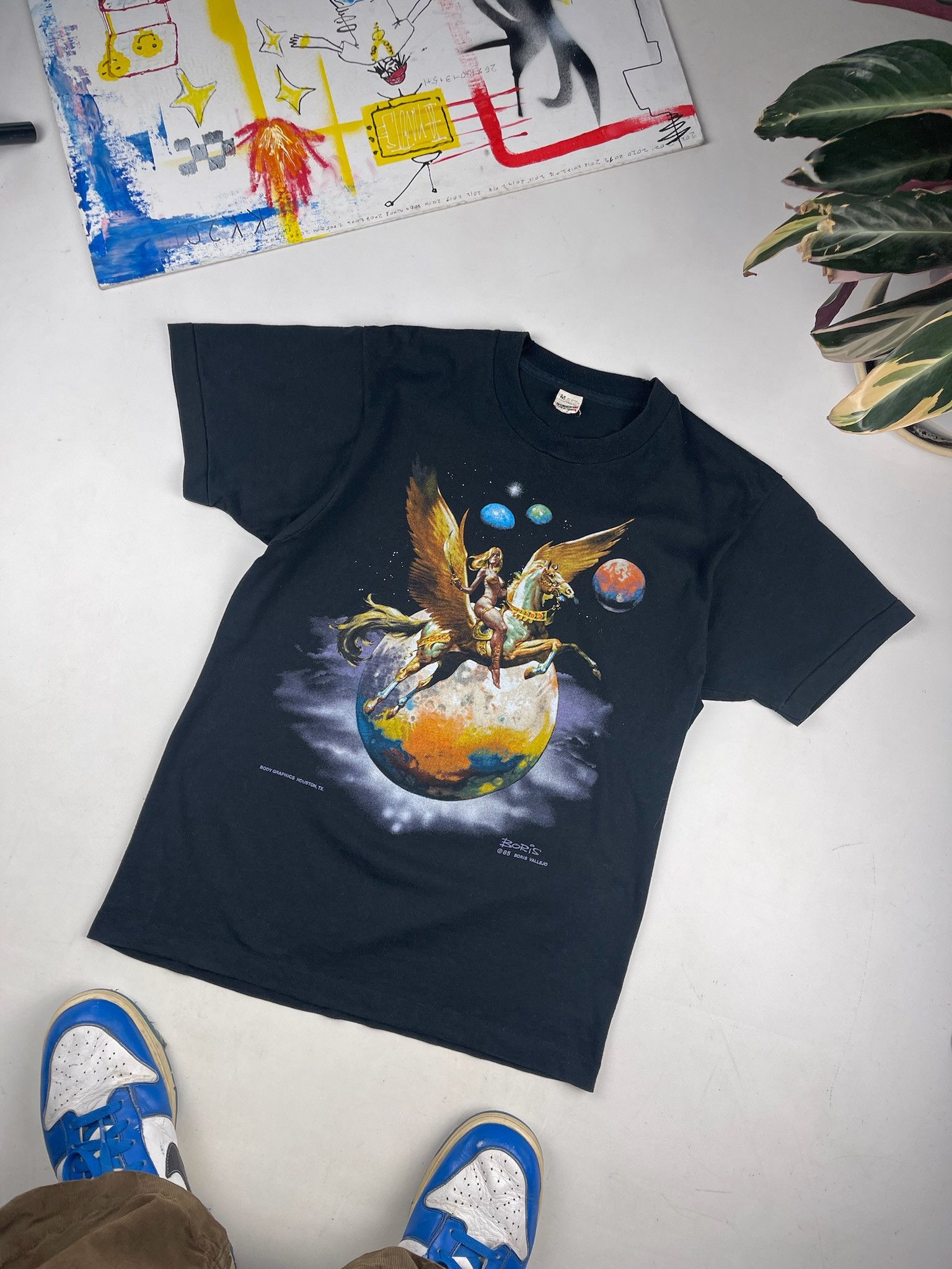 Vintage Vintage 1985 Boris Vallejo tShirt nude girl sexy women Size US L / EU 52-54 / 3 - 1 Thumbnail