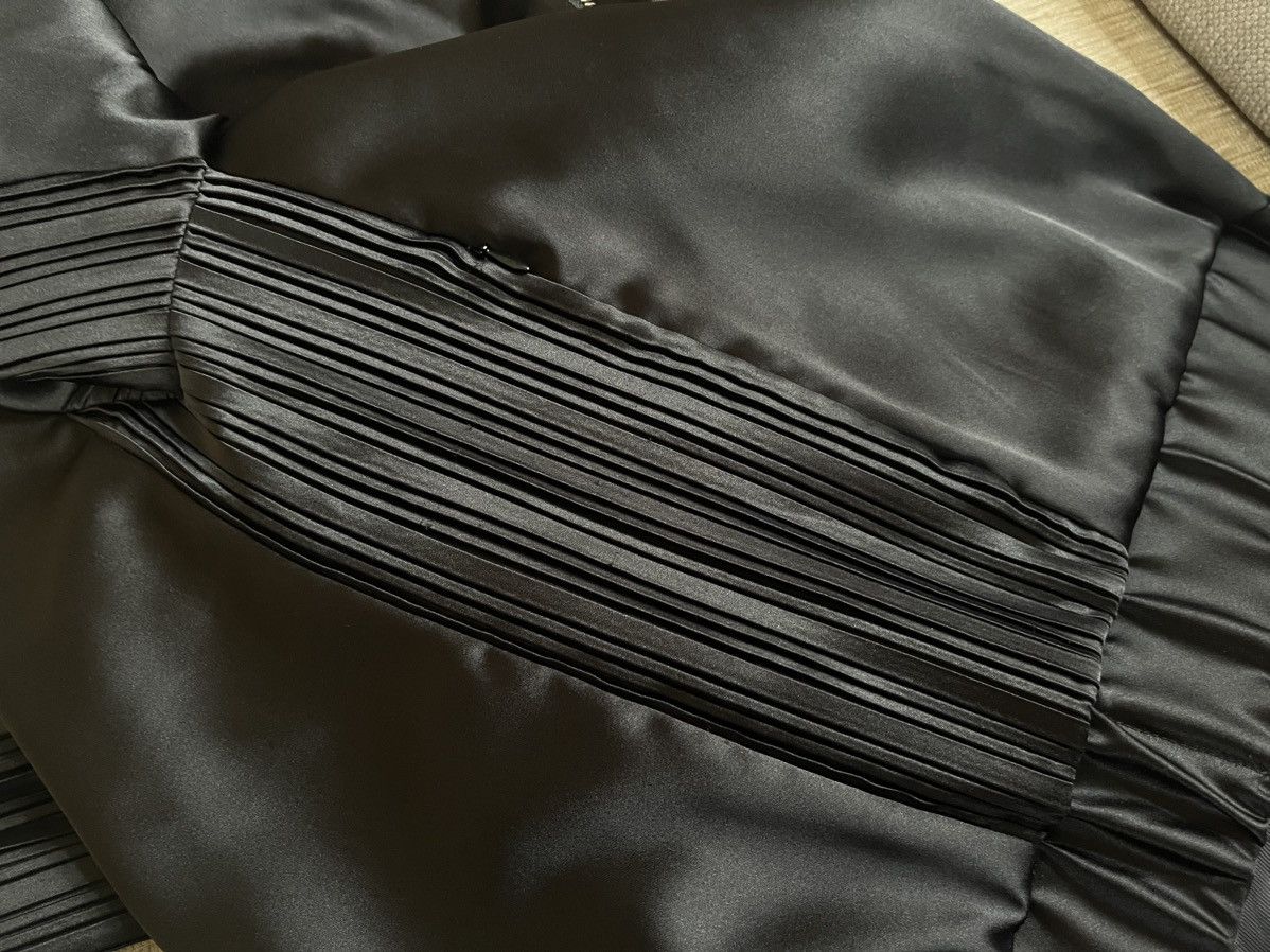 Han Kjobenhavn Satin Track Top Blouson Jacket Plissé Black Size US L / EU 52-54 / 3 - 19 Thumbnail