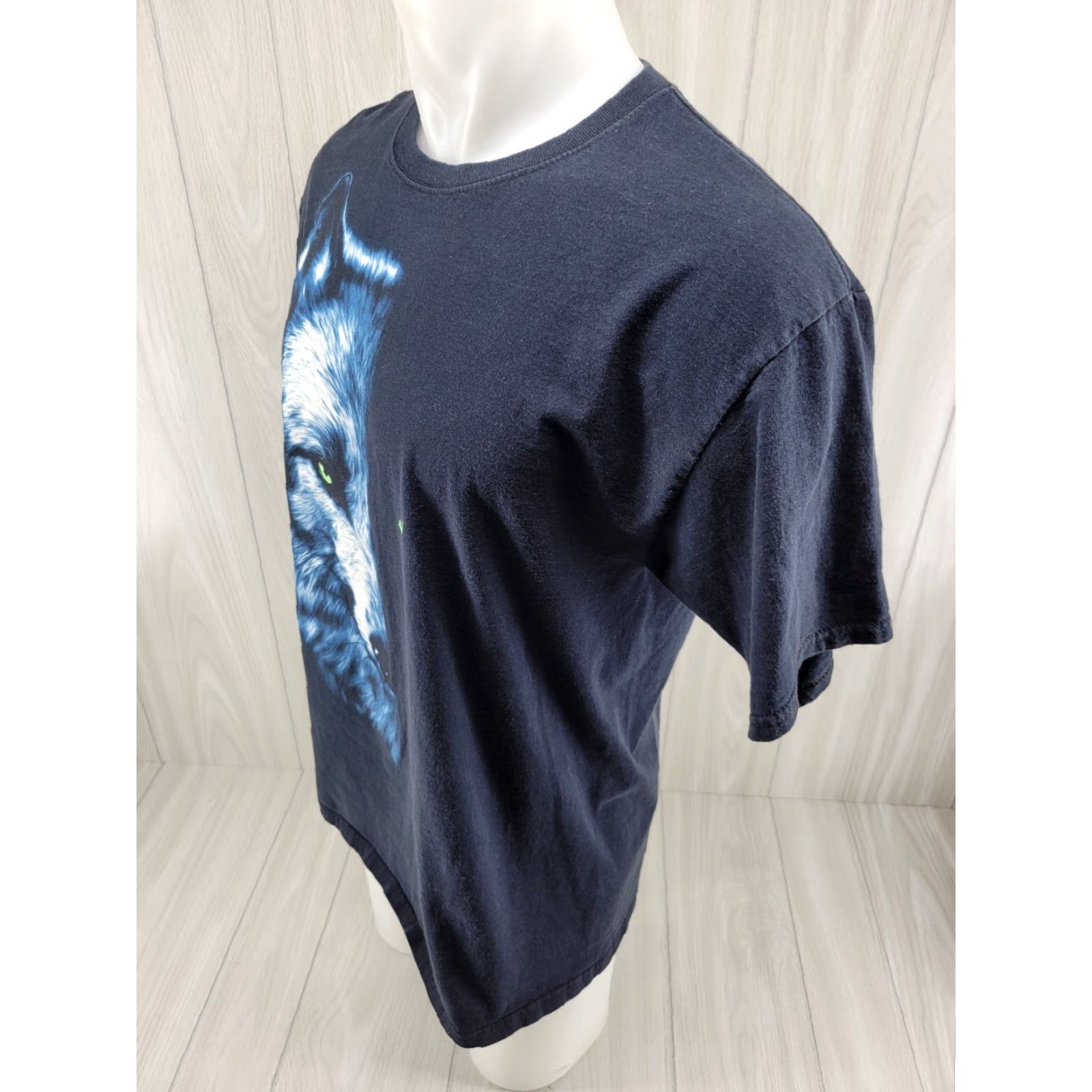 Fruit Of The Loom VINTAGE Wolf Half Face Shirt Men’s Large Black Fruit of The Loom Glowing Eye Shirt Size US L / EU 52-54 / 3 - 4 Thumbnail