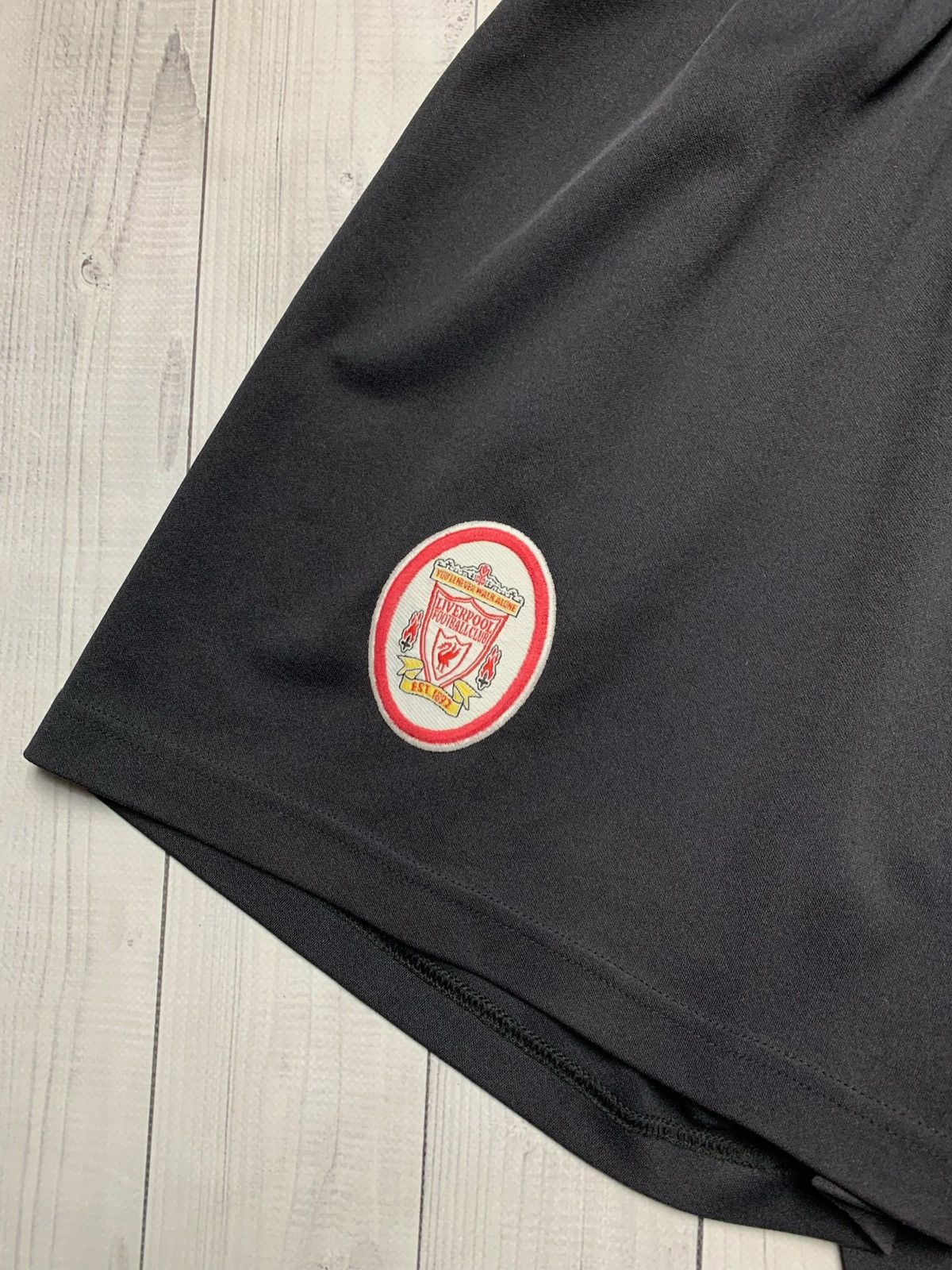 Reebok × Vintage Vintage Reebok Liverpool soccer shorts size M Size US 32 / EU 48 - 2 Thumbnail