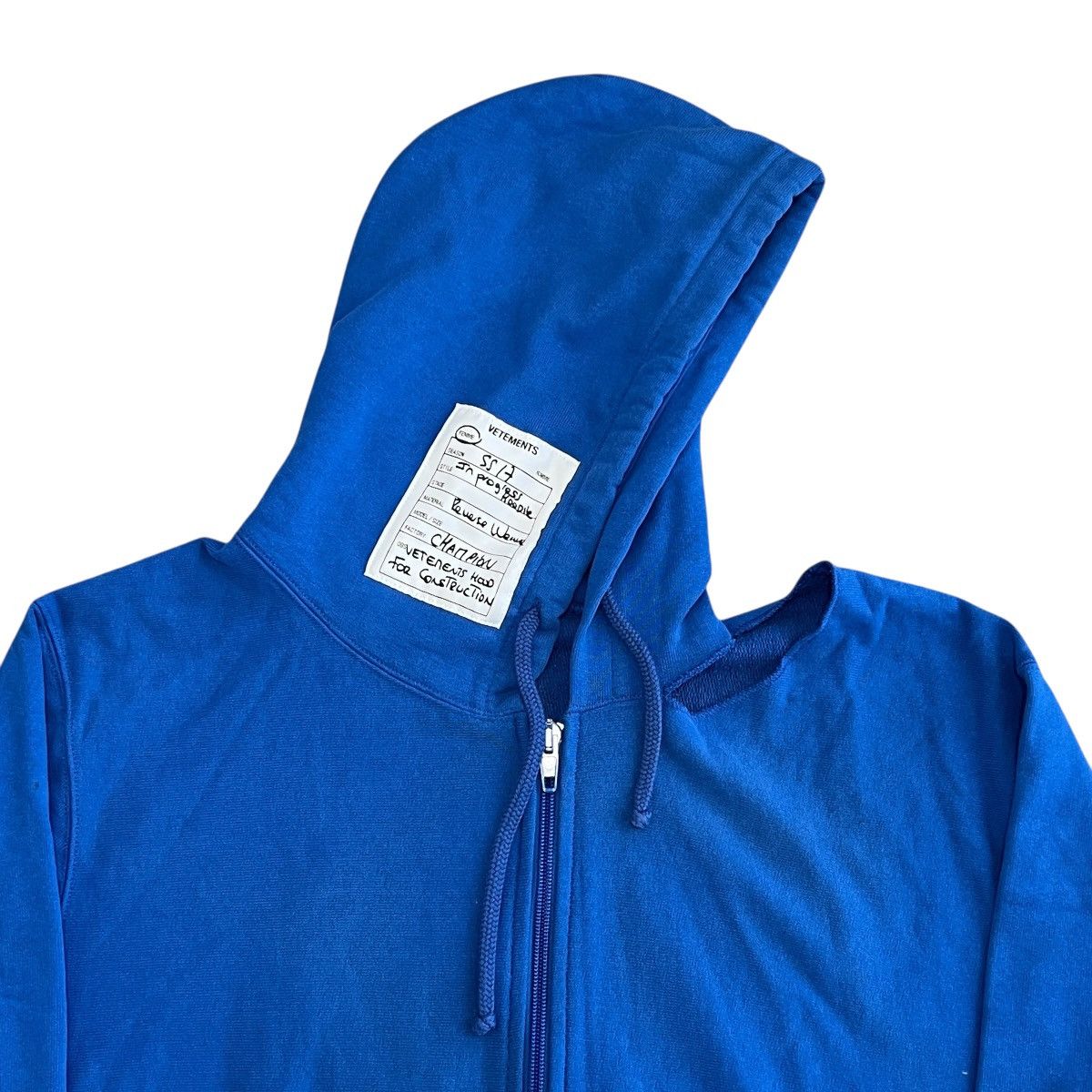 Vetements VETEMENTS × Champion 2017SS "In Progress" Cut-Out Hoodie Size US S / EU 44-46 / 1 - 3 Thumbnail