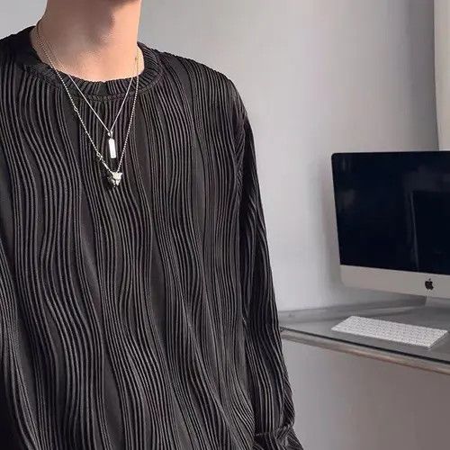 VIBE Korean fashion black wave pleats long sleeve top pullover Size US L / EU 52-54 / 3 - 2 Thumbnail