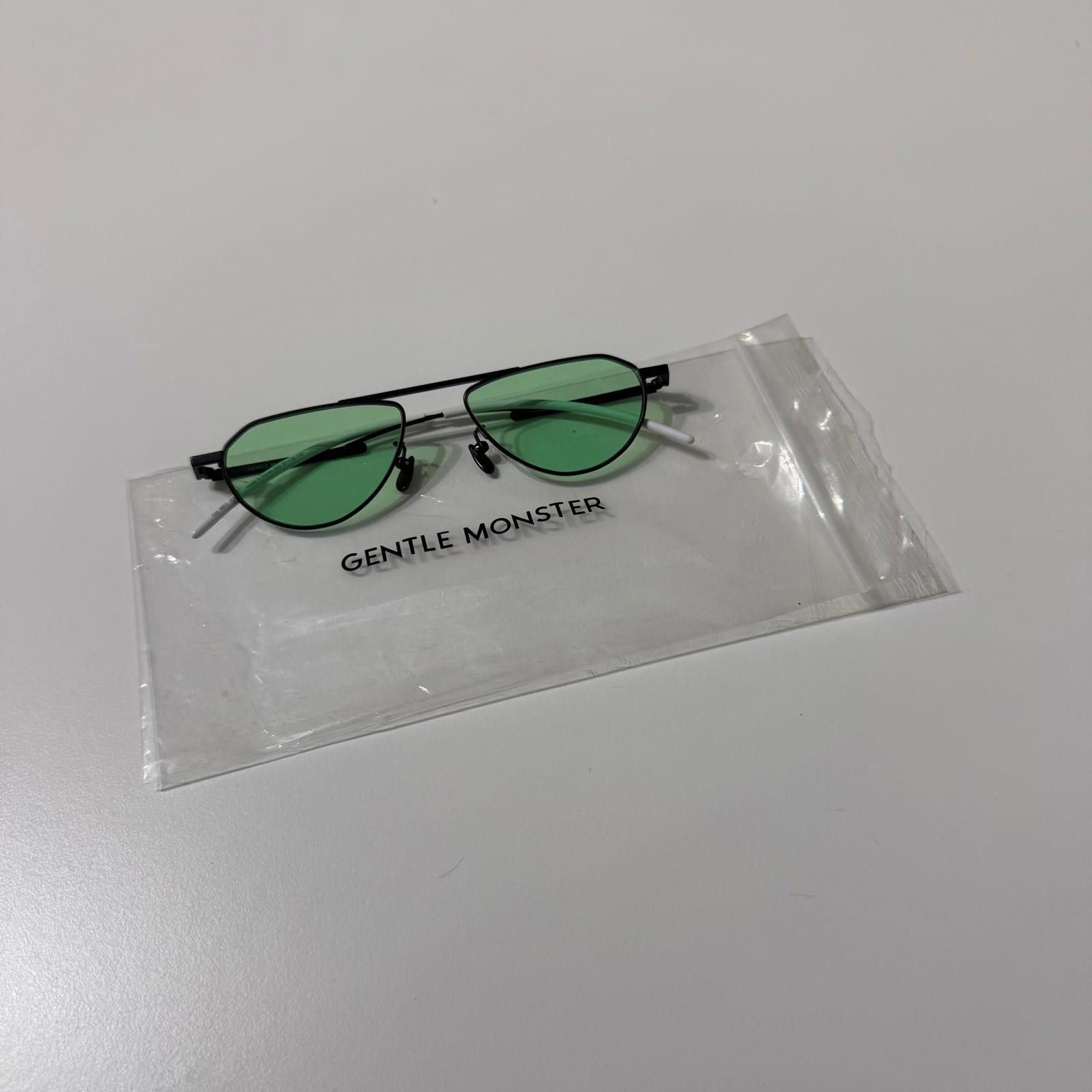Gentle Monster Gentle Monster 51-18 Sunglasses Size ONE SIZE - 1 Thumbnail