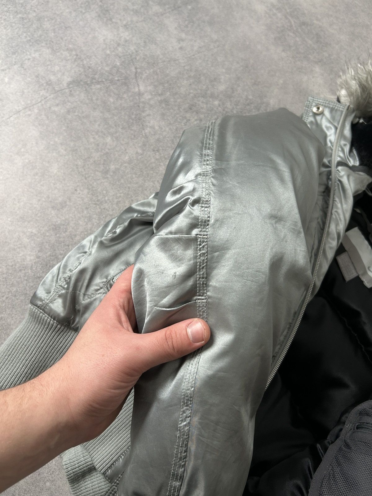 Nike Archive Nike B-2 silver puffer bombers jacket Size US M / EU 48-50 / 2 - 9 Thumbnail