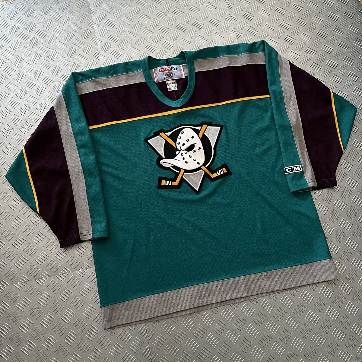 Ccm × NHL Vintage 90s CCM NHL Anaheim Mighty Ducks NHL Hockey Jersey 🦆 Size US M / EU 48-50 / 2 - 3 Thumbnail