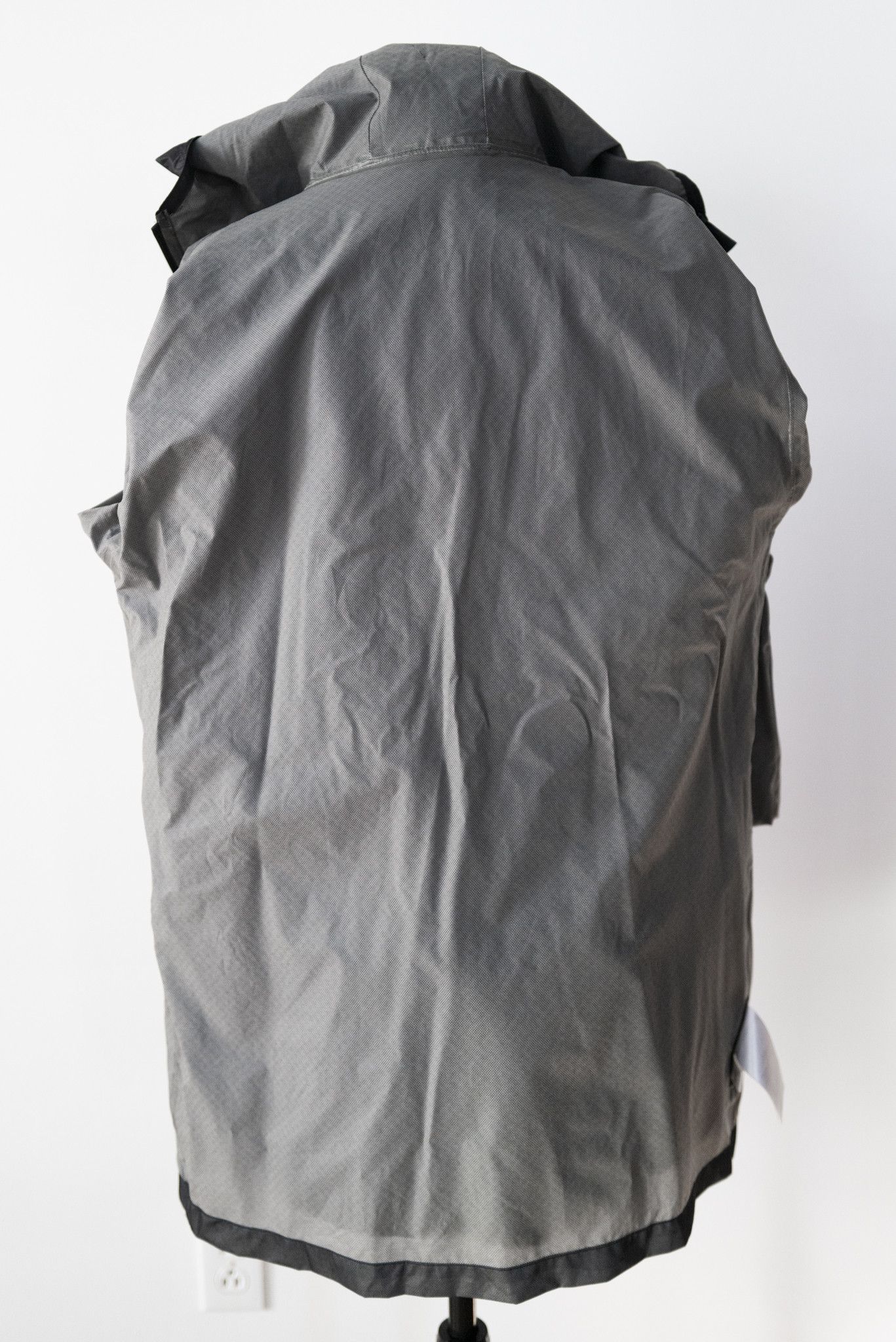 Y-3 Y-3 WINDBREAKER GREY SZ. S Size US S / EU 44-46 / 1 - 6 Thumbnail