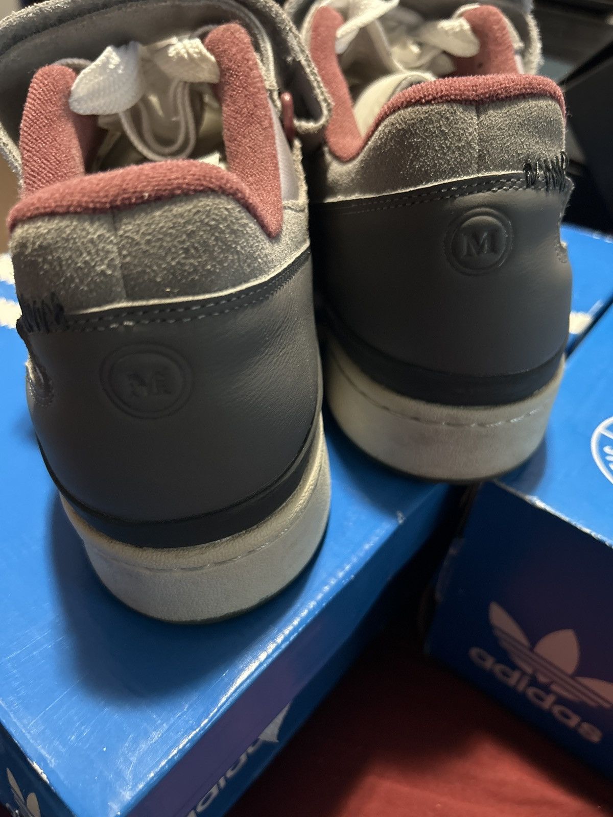 Adidas Forum 84 Low Home Alone Size US 12 / EU 45 - 6 Thumbnail