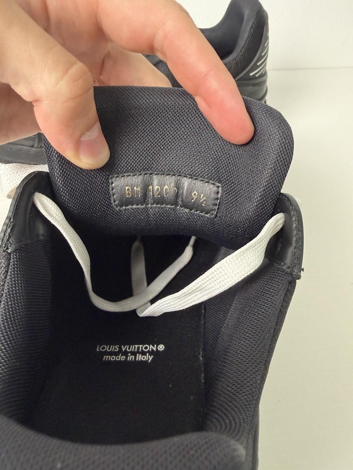 Louis Vuitton Louis Vuitton Trainer Sneakers Black Monogram Mens US 9.5 LV Size US 10.5 / EU 43-44 - 7 Thumbnail