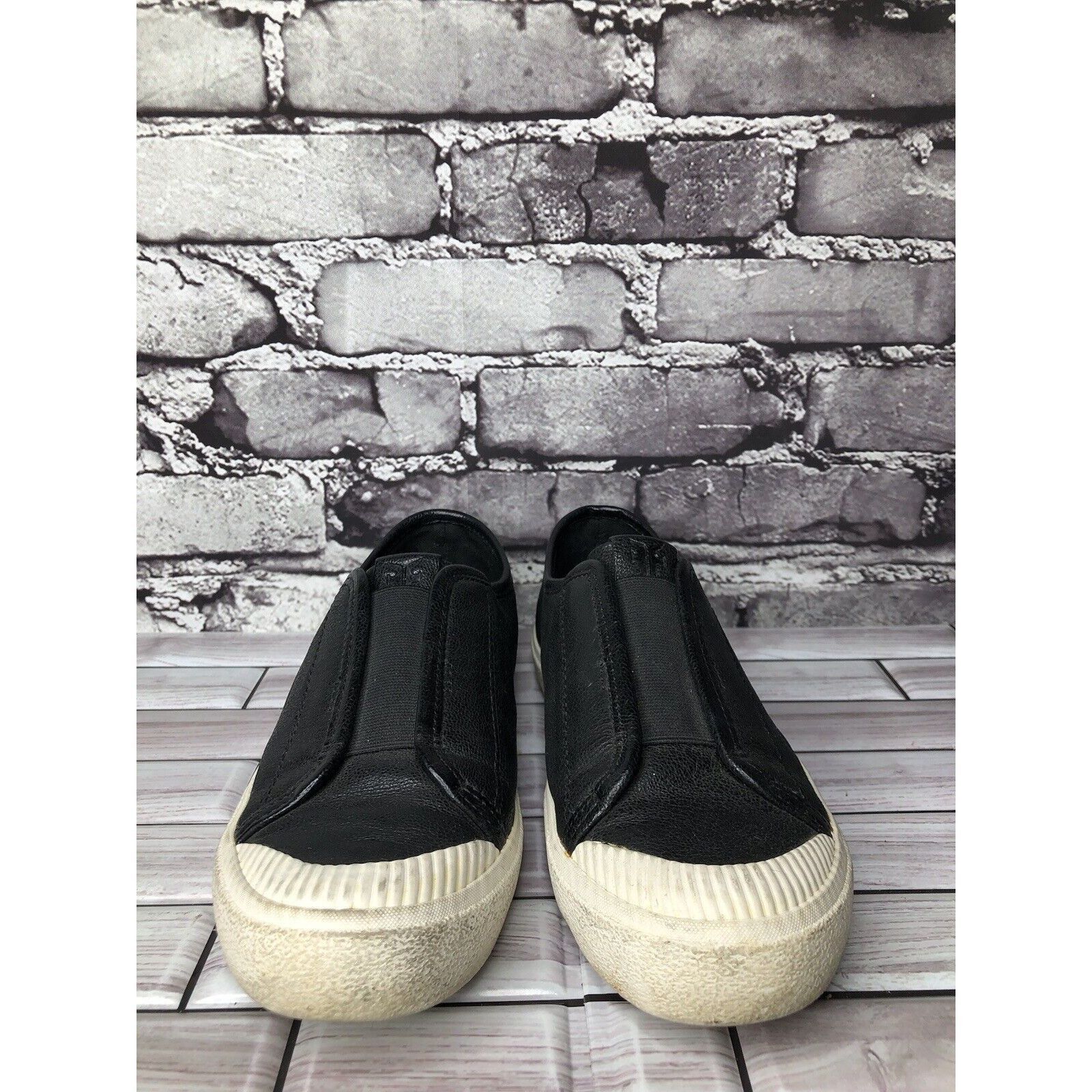 Frye Frye Black Leather Slip On Comfort Casual Sneakers Shoes Wom Size US 7 / IT 37 - 18 Thumbnail