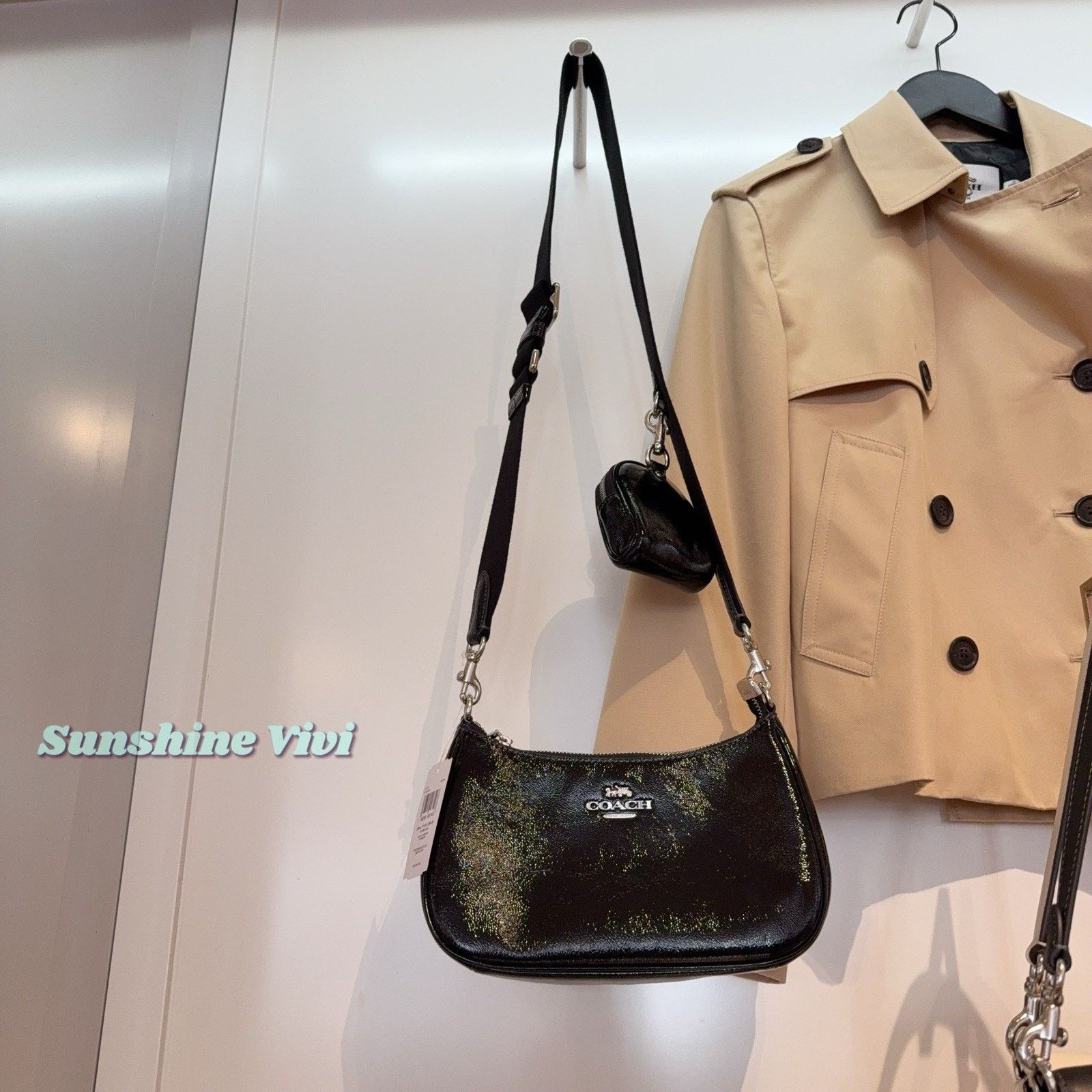 Coach NWT COACH Teri Shoulder Bag CCD78 Black Patent Leather Size ONE SIZE - 10 Thumbnail