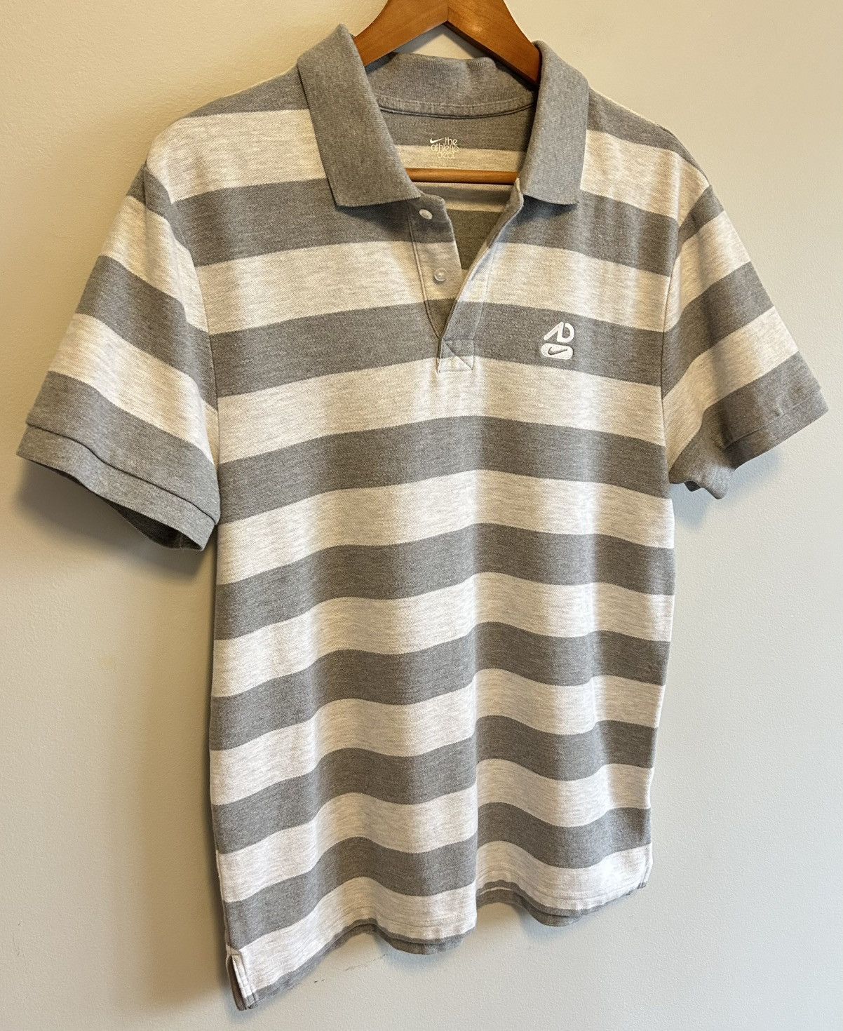 Nike Vintage 2000s Y2K Nike The Athletic Dept Grey Polo Shirt Size US L / EU 52-54 / 3 - 2 Thumbnail