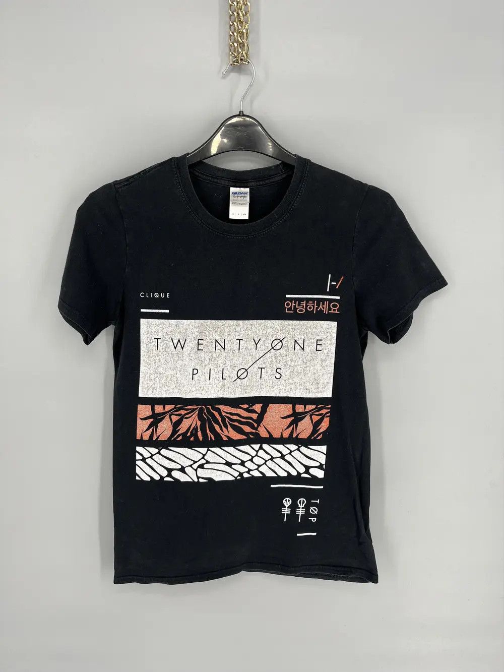 Band Tees Vintage Y2k Twenty One Pilots Vintage Cult Rock Band Tee Size US S / EU 44-46 / 1 - 1 Thumbnail
