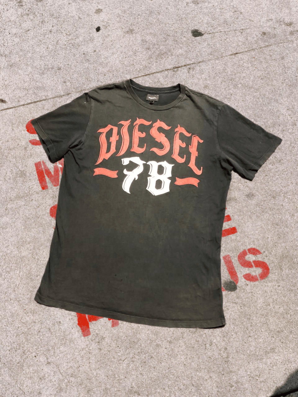 Diesel Vintage big print Y2K black T-Shirt Diesel Size US S / EU 44-46 / 1 - 1 Thumbnail