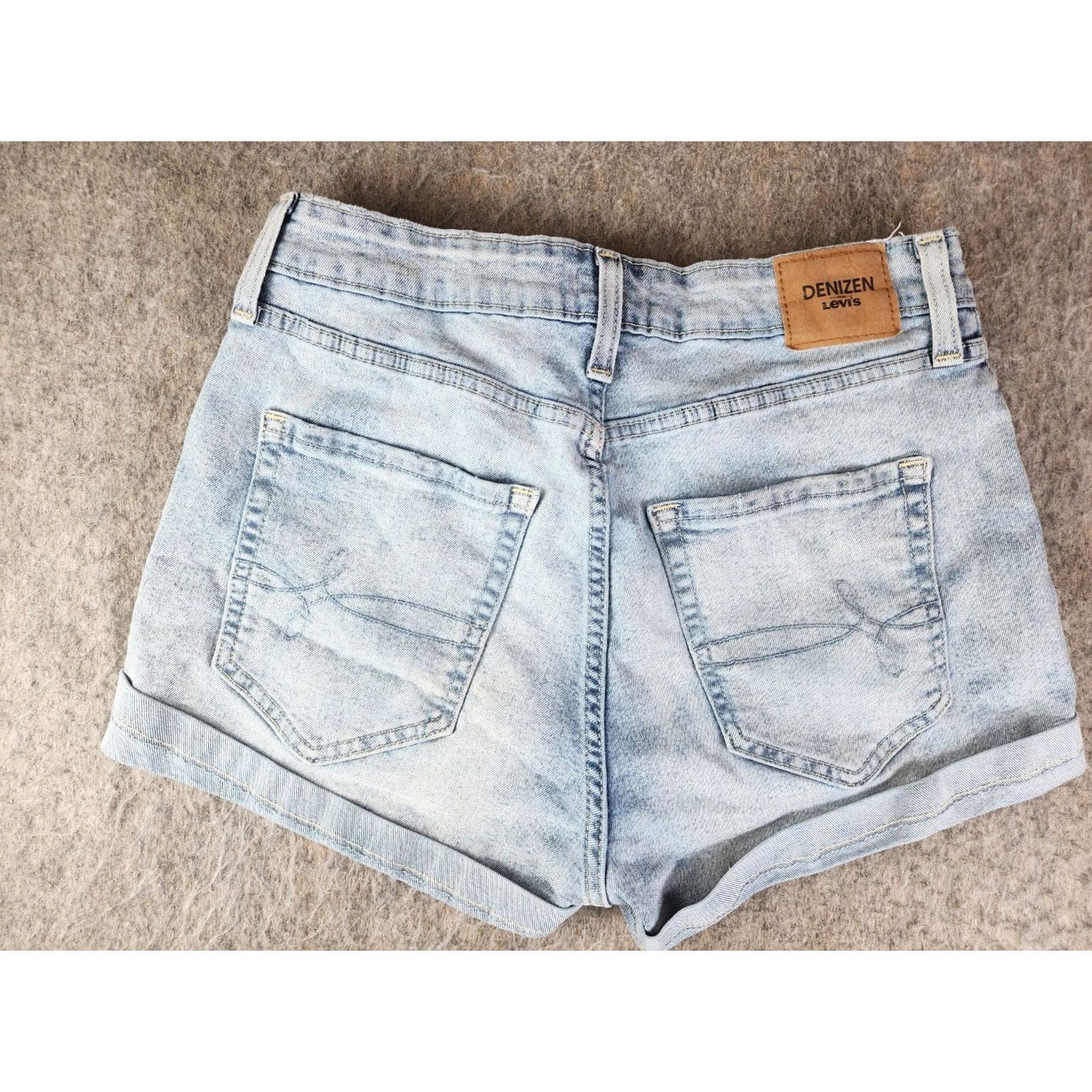 Levi's VINTAGE? No. Levi's Denizen? Levis Denizen Mom Jean Shorts Womens 29 Blue Denim Casual Grunge Faded Size 29" - 4 Thumbnail