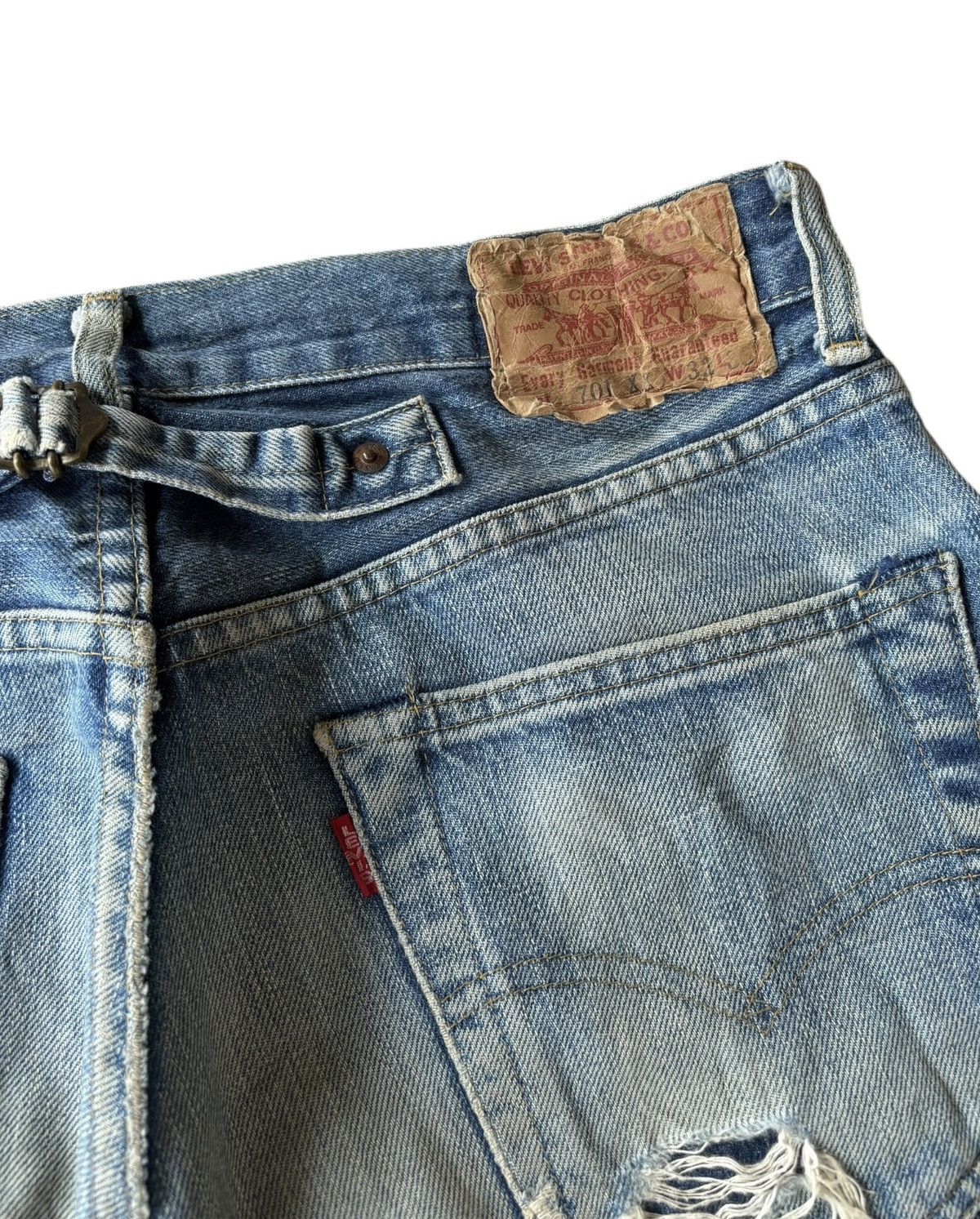 Levi's Vintage 90s Levi’s Big E Buckle Back Lot 701 Selvedge Jeans Size US 32 / EU 48 - 10 Thumbnail