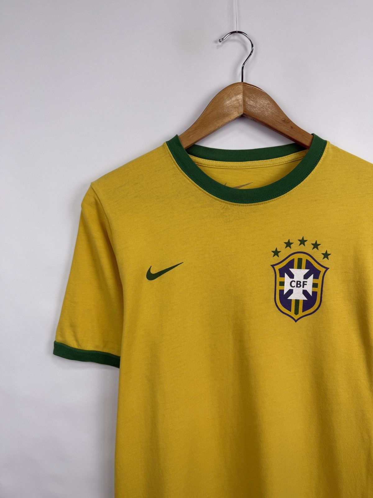 Nike 🇧🇷 Vintage Y2K Nike Brazil CBF Soccer T-Shirt Rare Retro Size US M / EU 48-50 / 2 - 2 Thumbnail