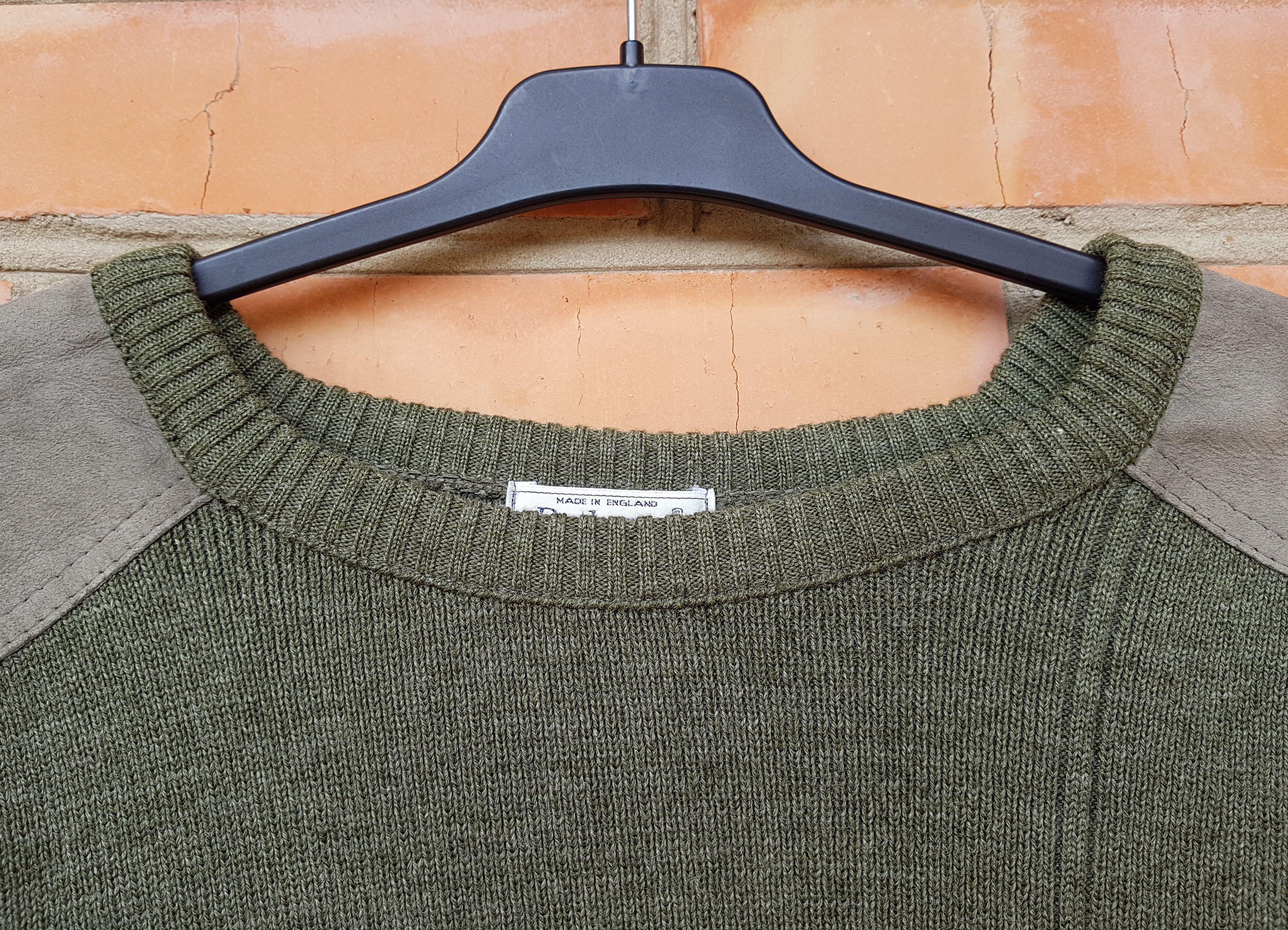 Burberry Burberrys Vintage Sweater made in UK wool & leather patches Size US L / EU 52-54 / 3 - 4 Thumbnail